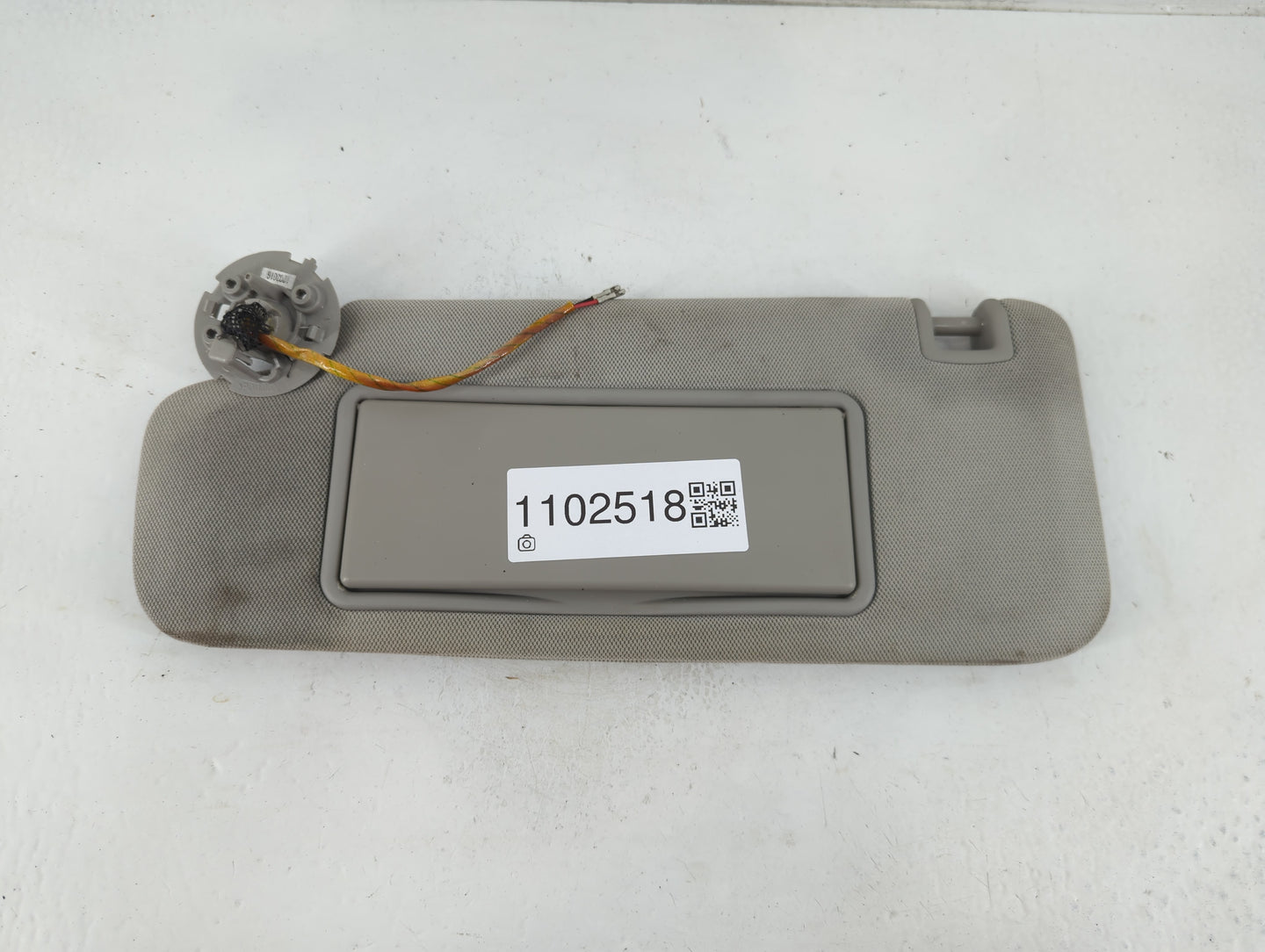 2013-2016 Chevrolet Malibu Sun Visor Shade Replacement Driver Left Mirror Fits Fits 2013 2014 2015 2016 OEM Used Auto Parts 