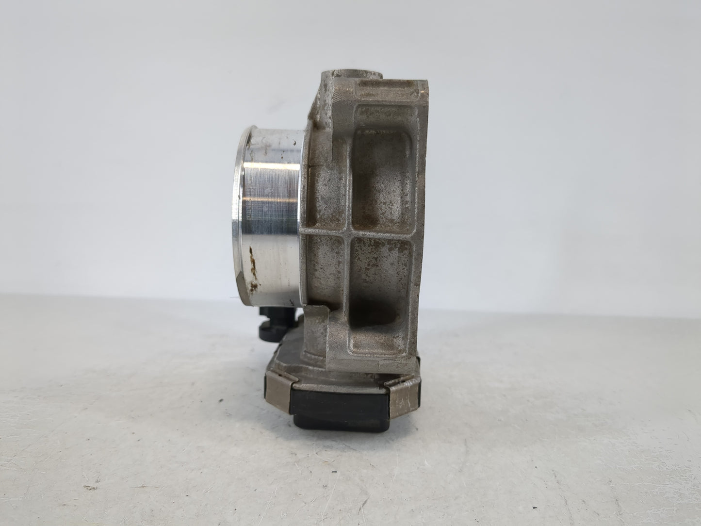 2013-2015 Chevrolet Malibu Throttle Body P/N:12627217DA Fits Fits 2013 2014 2015 2017 2018 2019 2020 OEM Used Auto Parts - O