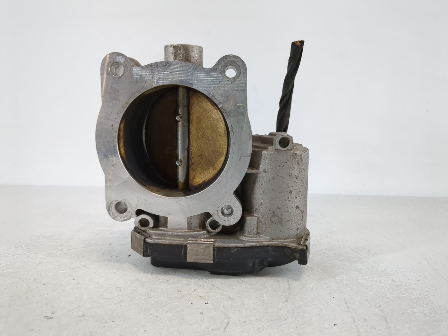 2013-2015 Chevrolet Malibu Throttle Body P/N:12627217DA Fits Fits 2013 2014 2015 2017 2018 2019 2020 OEM Used Auto Parts - O