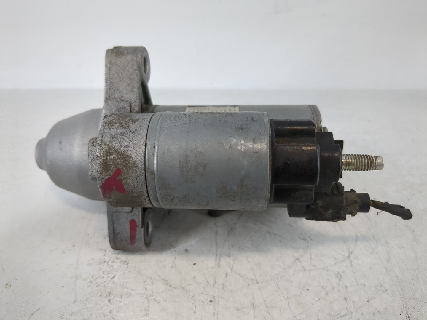 2013-2021 Chevrolet Malibu Car Starter Motor Solenoid OEM P/N:12685467 Fits Fits 2013 2014 2015 2016 2017 2018 2019 2020 202