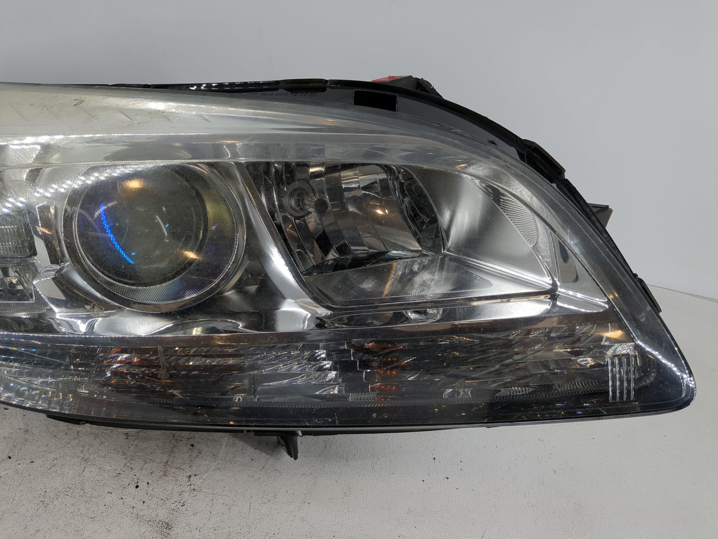 2013-2016 Chevrolet Malibu Driver Left Oem Head Light Headlight Lamp - Oemusedautoparts1.com