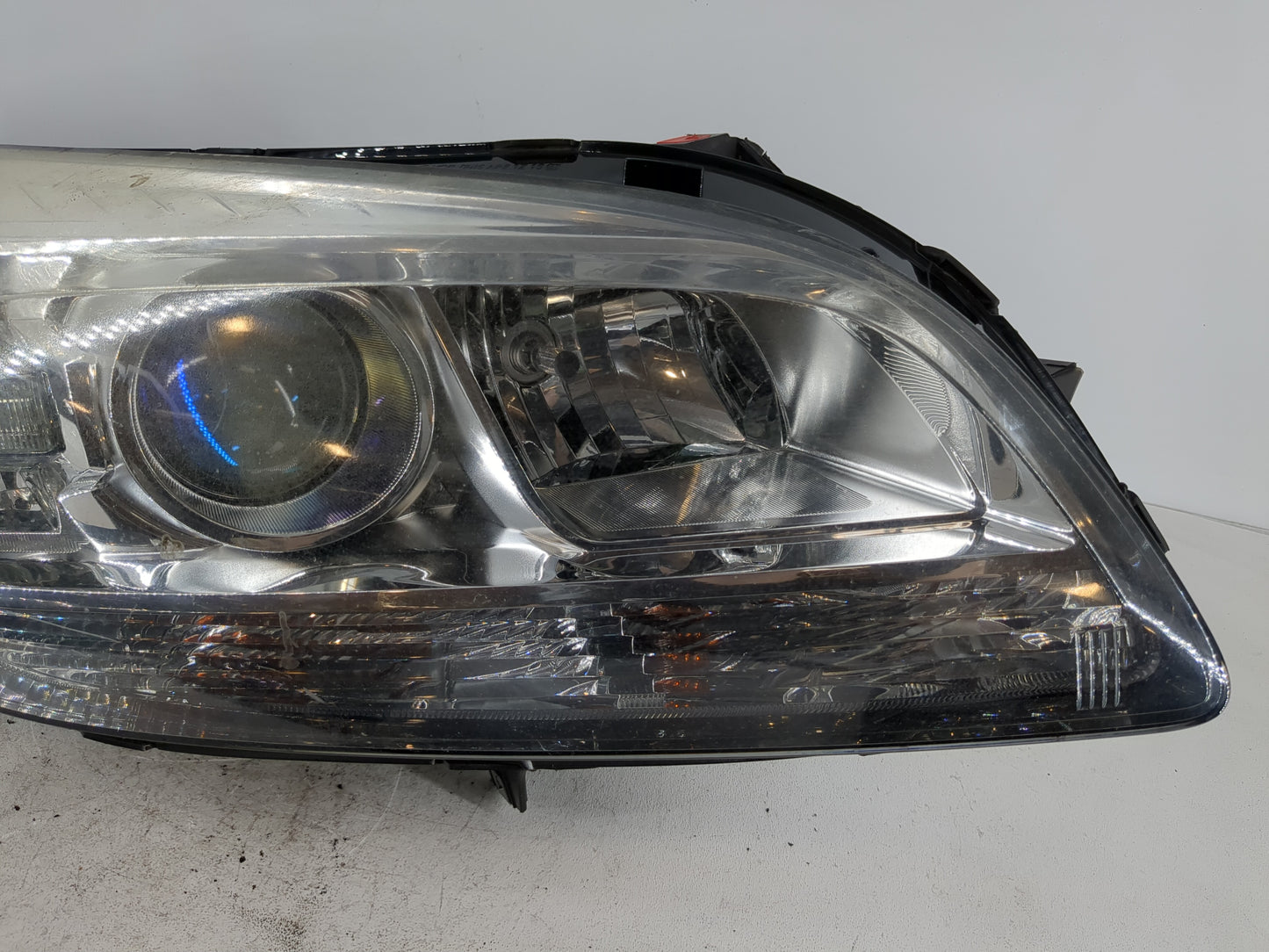 2013-2016 Chevrolet Malibu Driver Left Oem Head Light Headlight Lamp - Oemusedautoparts1.com
