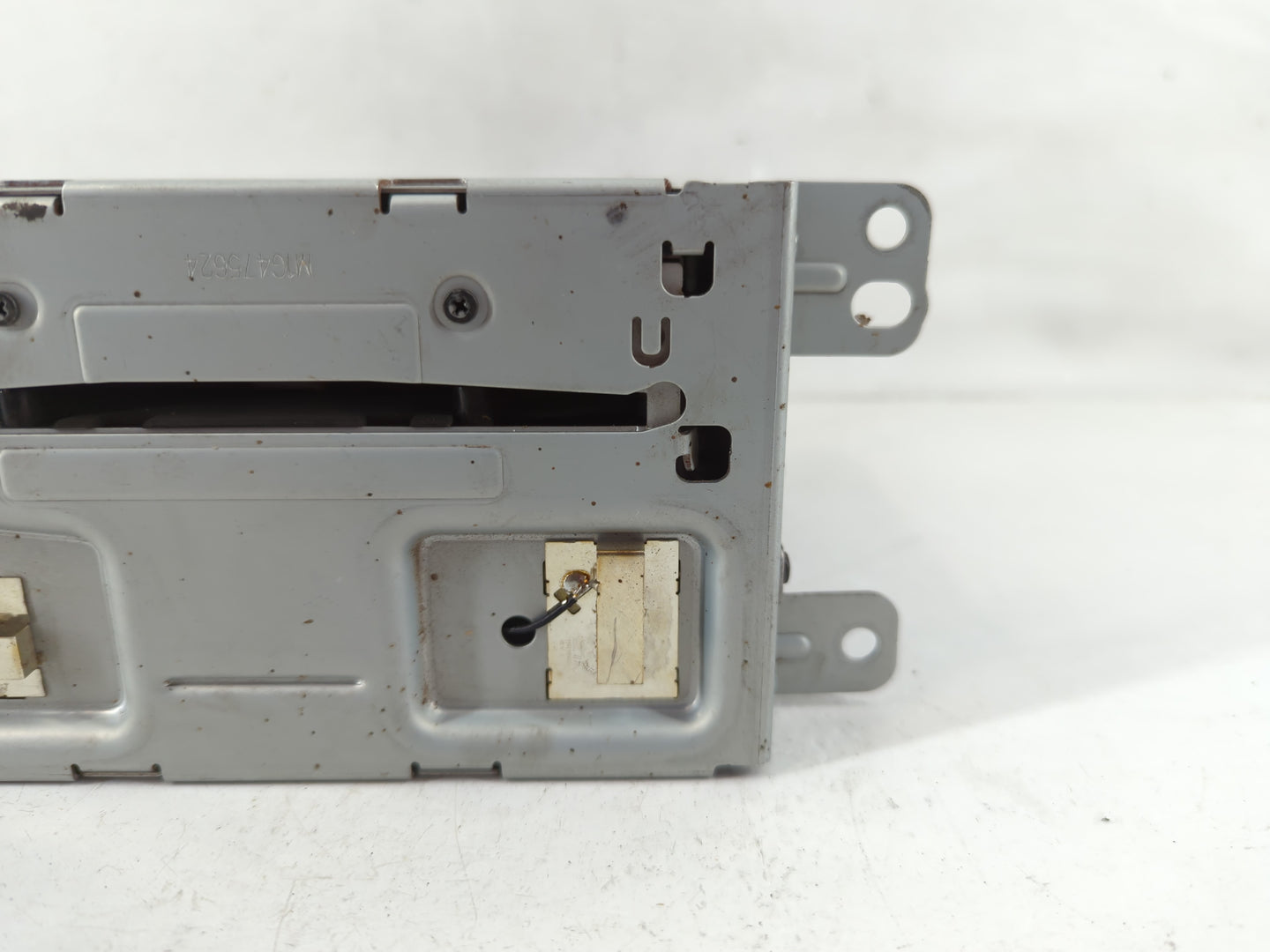 2013 Chevrolet Malibu Radio AM FM Cd Player Receiver Replacement P/N:23140543 Fits OEM Used Auto Parts - Oemusedautoparts1.c
