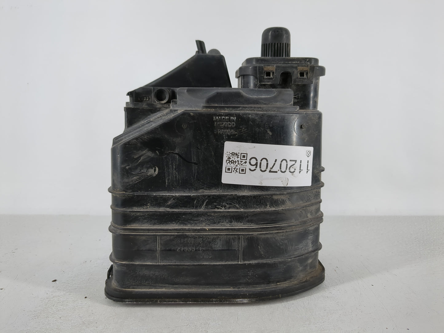 2013 Chevrolet Malibu Fuel Vapor Charcoal Canister 1120706 - Oemusedautoparts1.com