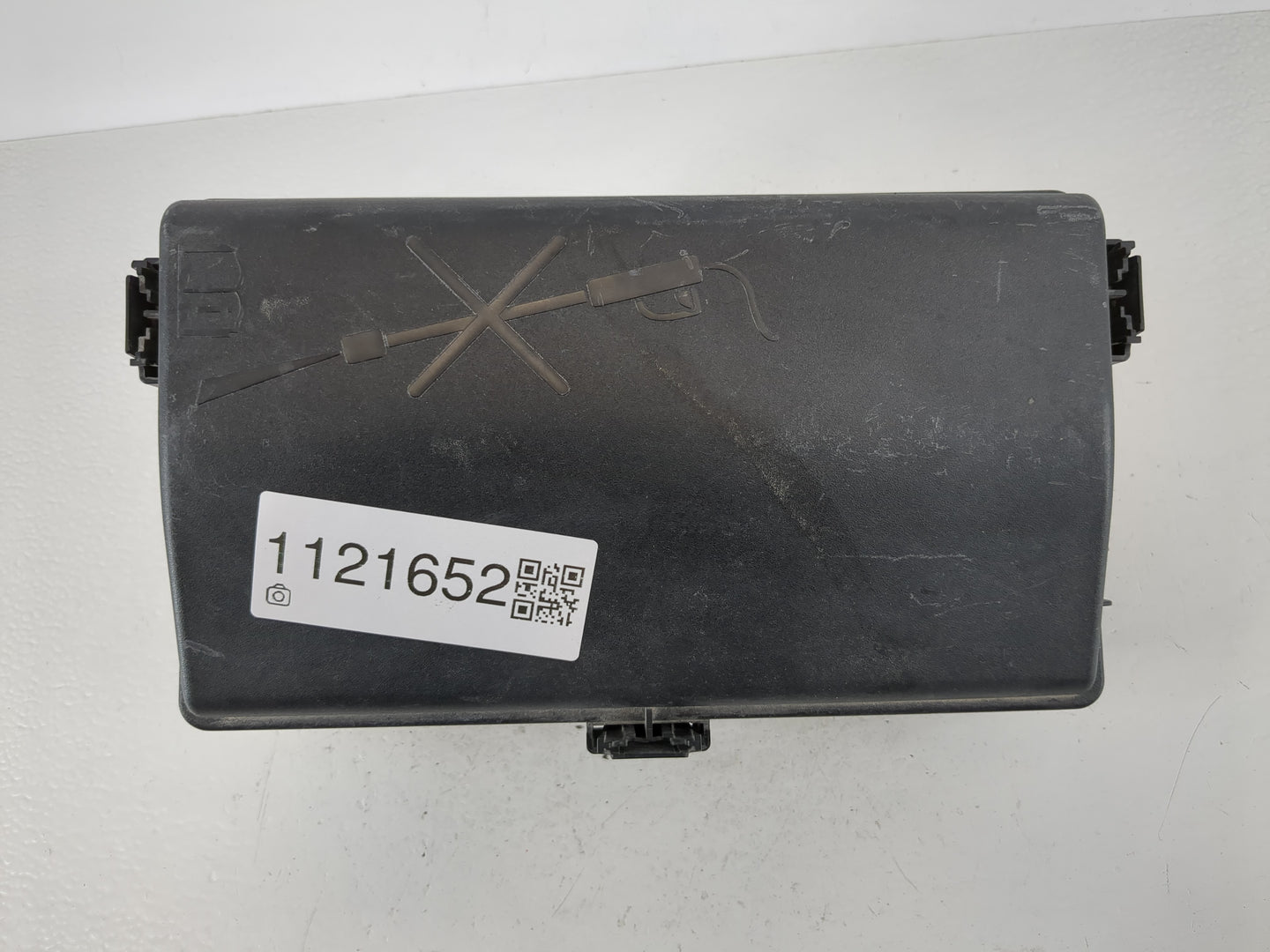2013-2014 Chevrolet Malibu Fusebox Fuse Box Panel Relay Module P/N:22892003 Fits Fits 2013 2014 OEM Used Auto Parts - Oemuse