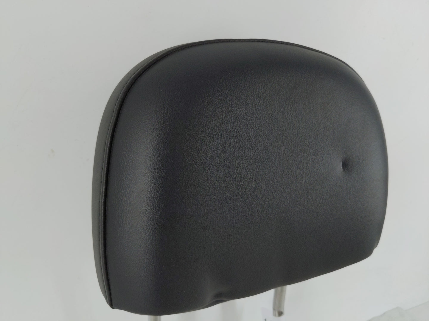 2013 Chevrolet Malibu Headrest Head Rest Front Driver Passenger Seat - Oemusedautoparts1.com