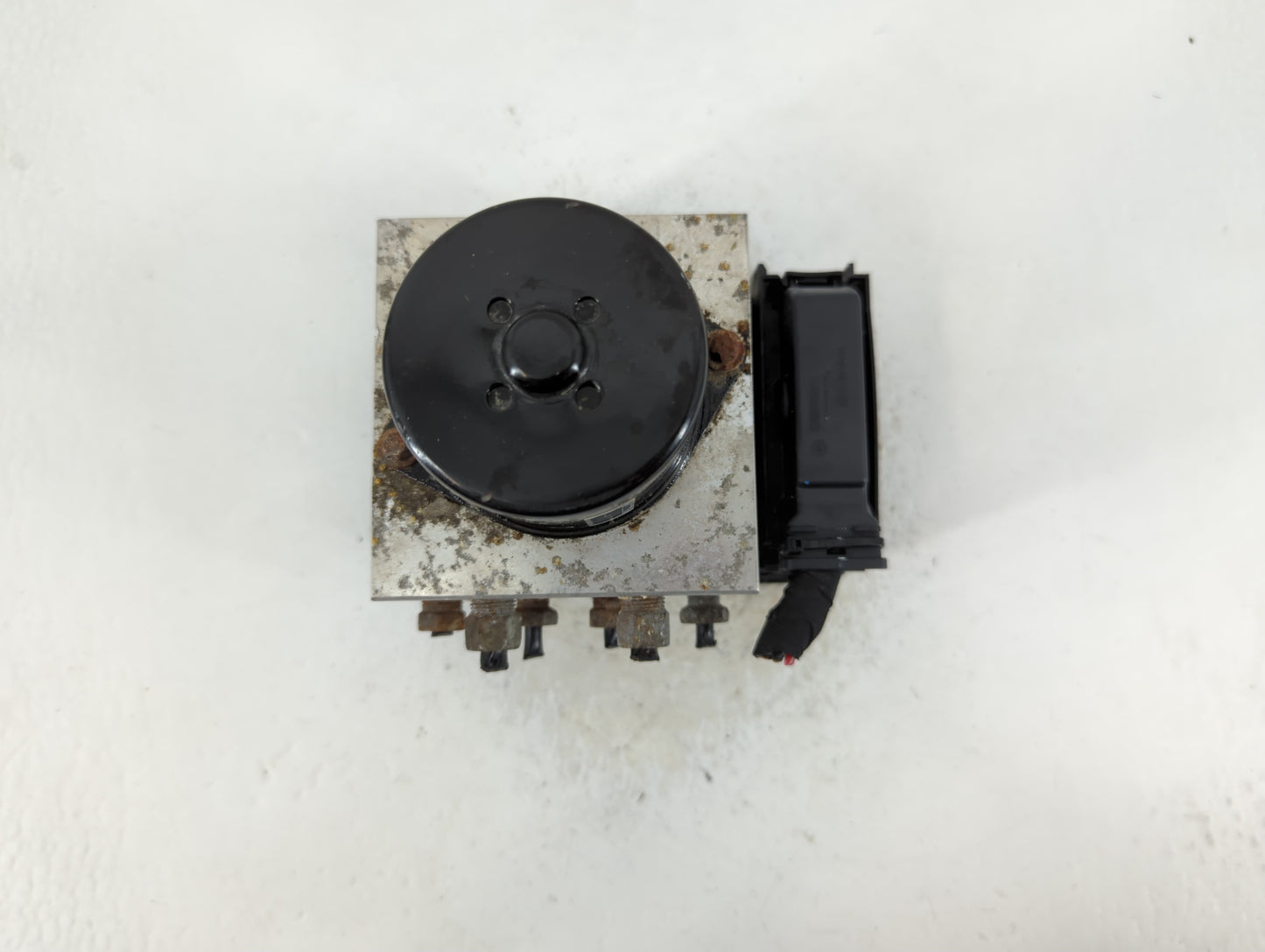 2013-2016 Chevrolet Malibu ABS Pump Control Module Replacement P/N:22827930 Fits Fits 2012 2013 2014 2015 2016 OEM Used Auto