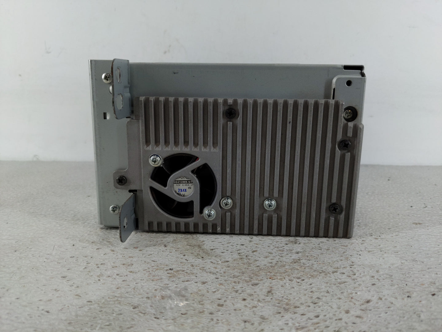 2013 Chevrolet Malibu Radio AM FM Cd Player Receiver Replacement P/N:22980112 23140543 Fits OEM Used Auto Parts - Oemusedaut