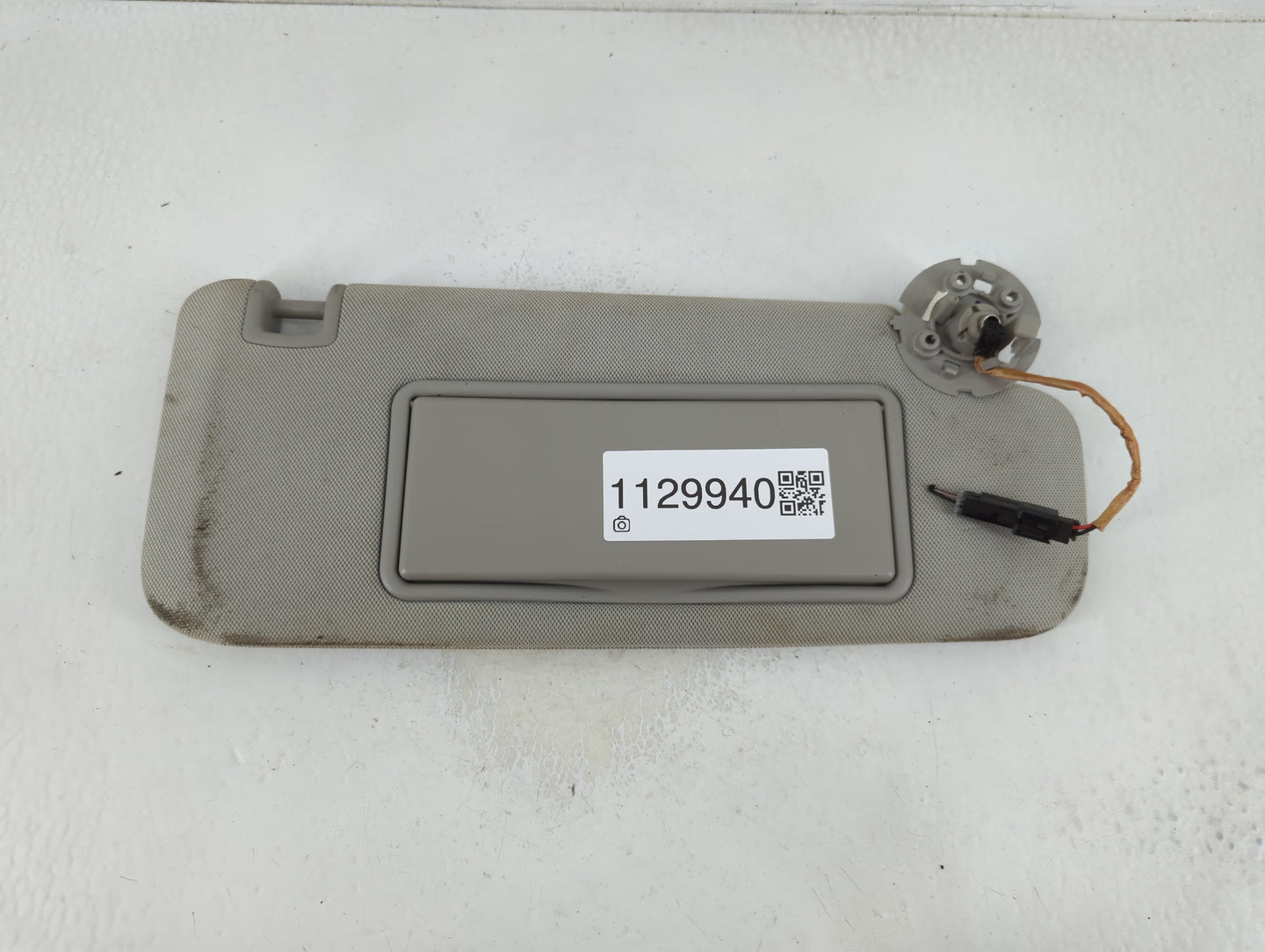 2013-2016 Chevrolet Malibu Sun Visor Shade Replacement Passenger Right Mirror Fits Fits 2013 2014 2015 2016 OEM Used Auto Pa