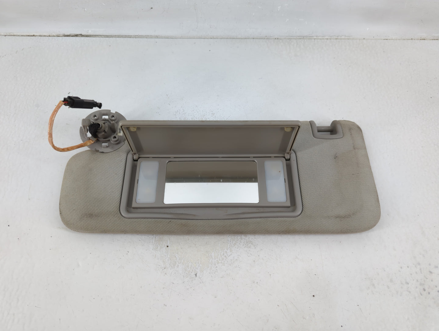2013-2016 Chevrolet Malibu Sun Visor Shade Replacement Driver Left Mirror Fits Fits 2013 2014 2015 2016 OEM Used Auto Parts 