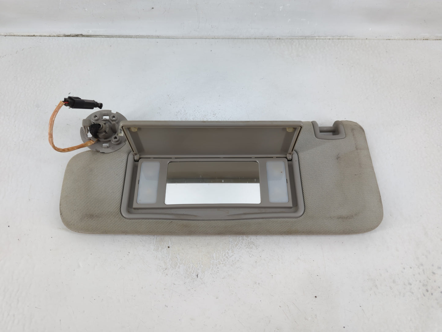 2013-2016 Chevrolet Malibu Sun Visor Shade Replacement Driver Left Mirror Fits Fits 2013 2014 2015 2016 OEM Used Auto Parts 