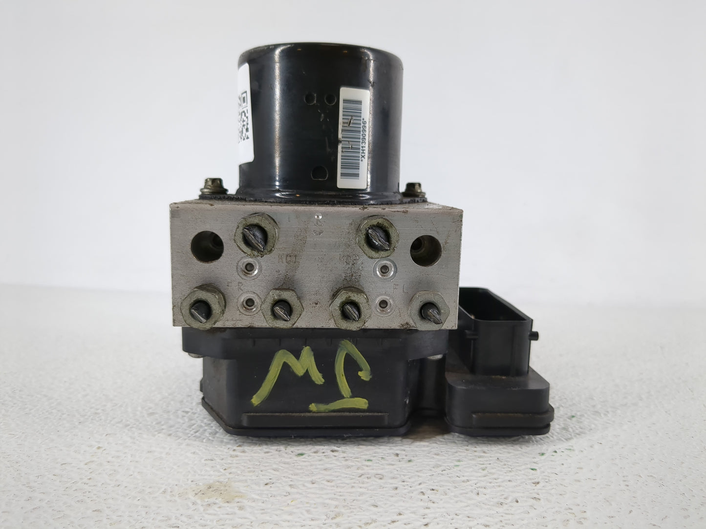 2013-2016 Chevrolet Malibu ABS Pump Control Module Replacement P/N:22971448 Fits Fits 2012 2013 2014 2015 2016 OEM Used Auto