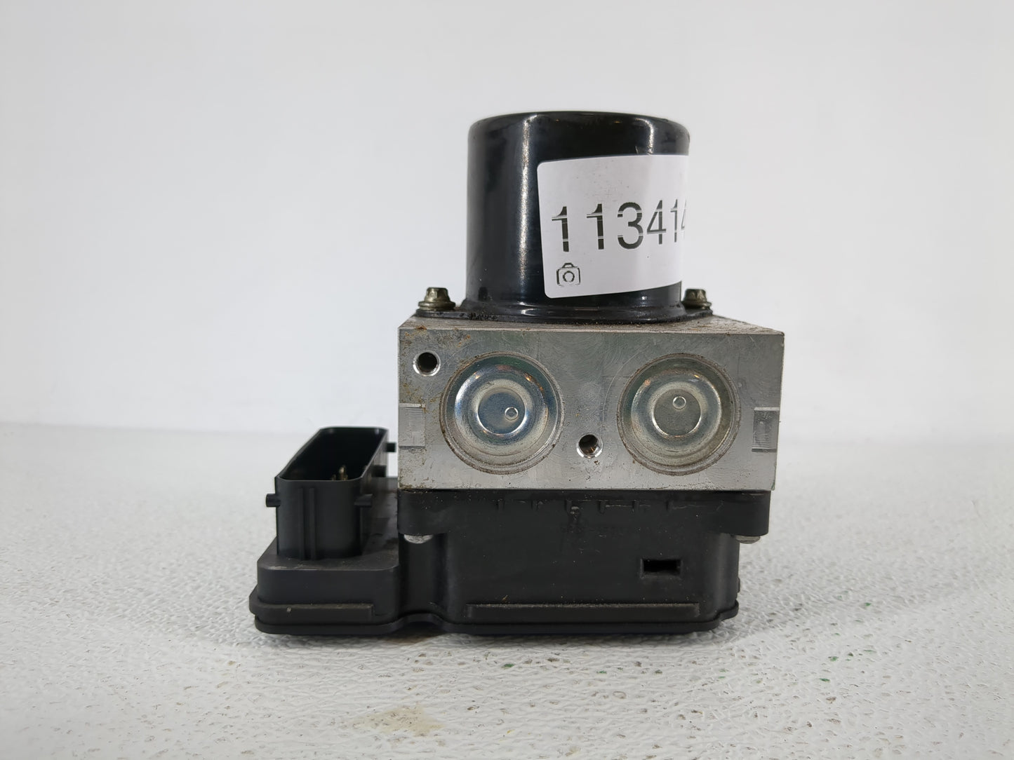 2013-2016 Chevrolet Malibu ABS Pump Control Module Replacement P/N:22971448 Fits Fits 2012 2013 2014 2015 2016 OEM Used Auto