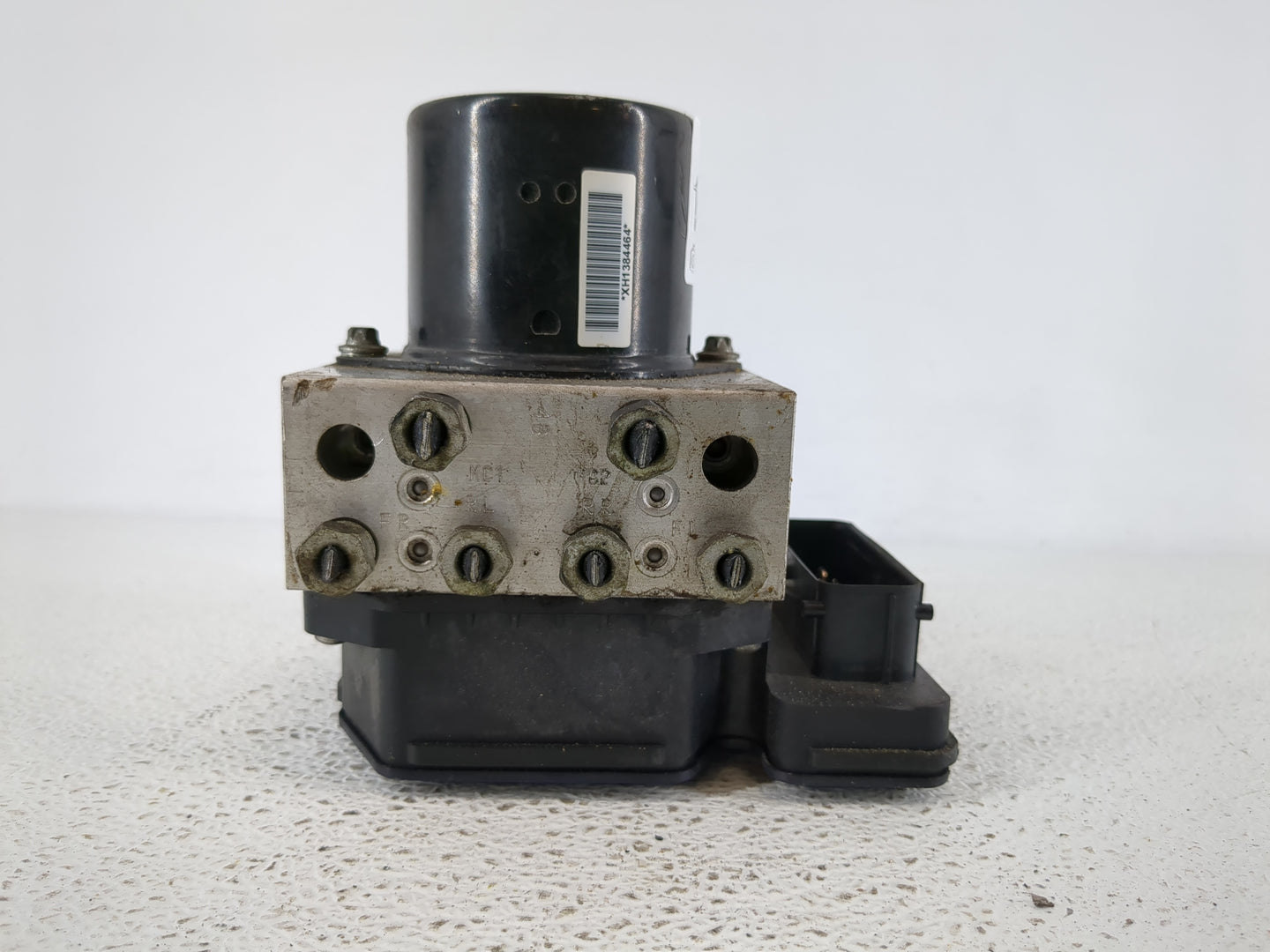 2013-2016 Chevrolet Malibu ABS Pump Control Module Replacement P/N:22971448 Fits Fits 2012 2013 2014 2015 2016 OEM Used Auto