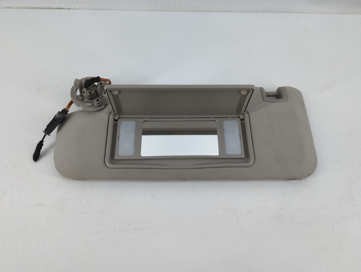 2013-2016 Chevrolet Malibu Sun Visor Shade Replacement Driver Left Mirror Fits Fits 2013 2014 2015 2016 OEM Used Auto Parts 