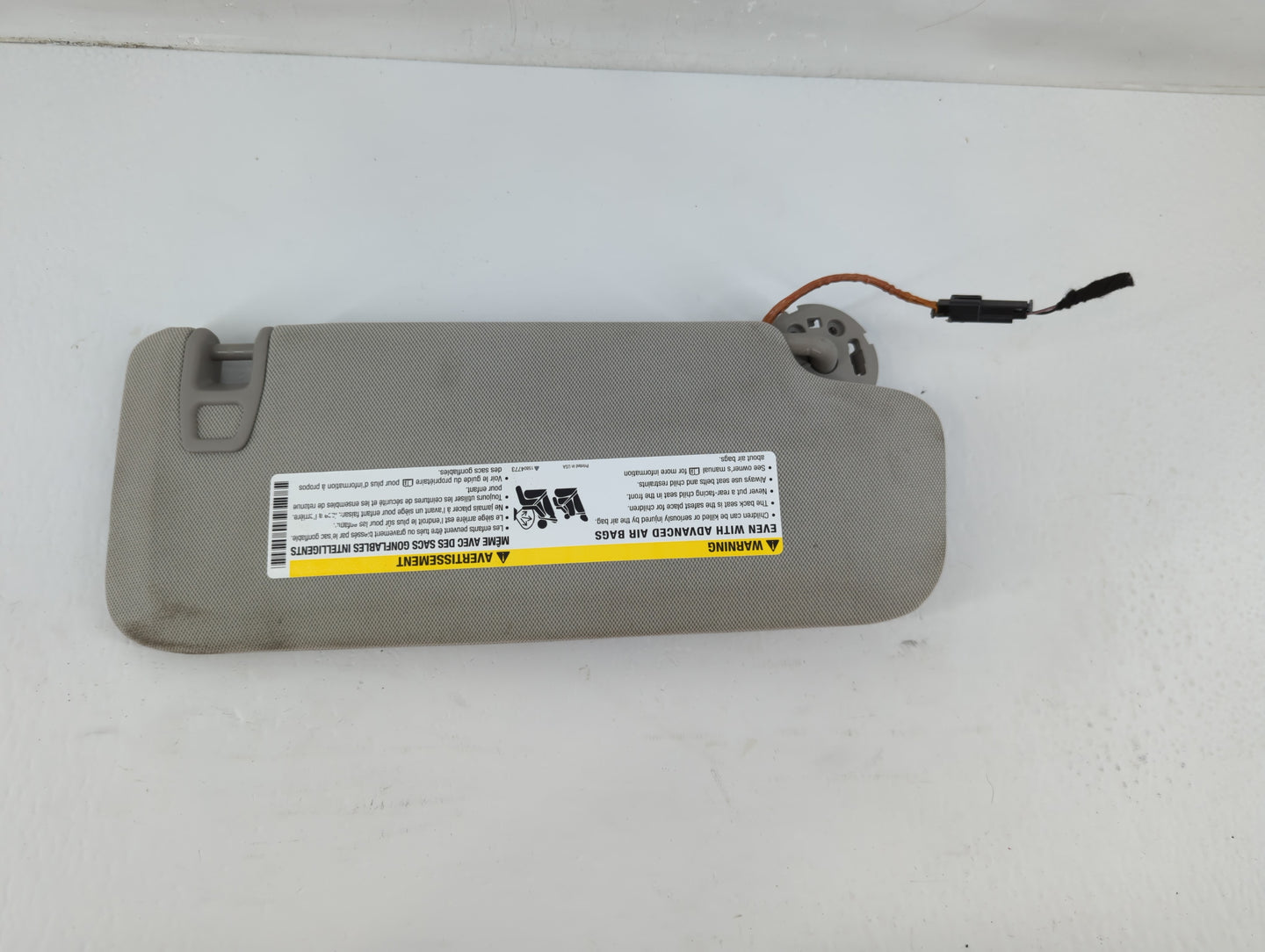 2013-2016 Chevrolet Malibu Sun Visor Shade Replacement Driver Left Mirror Fits Fits 2013 2014 2015 2016 OEM Used Auto Parts 