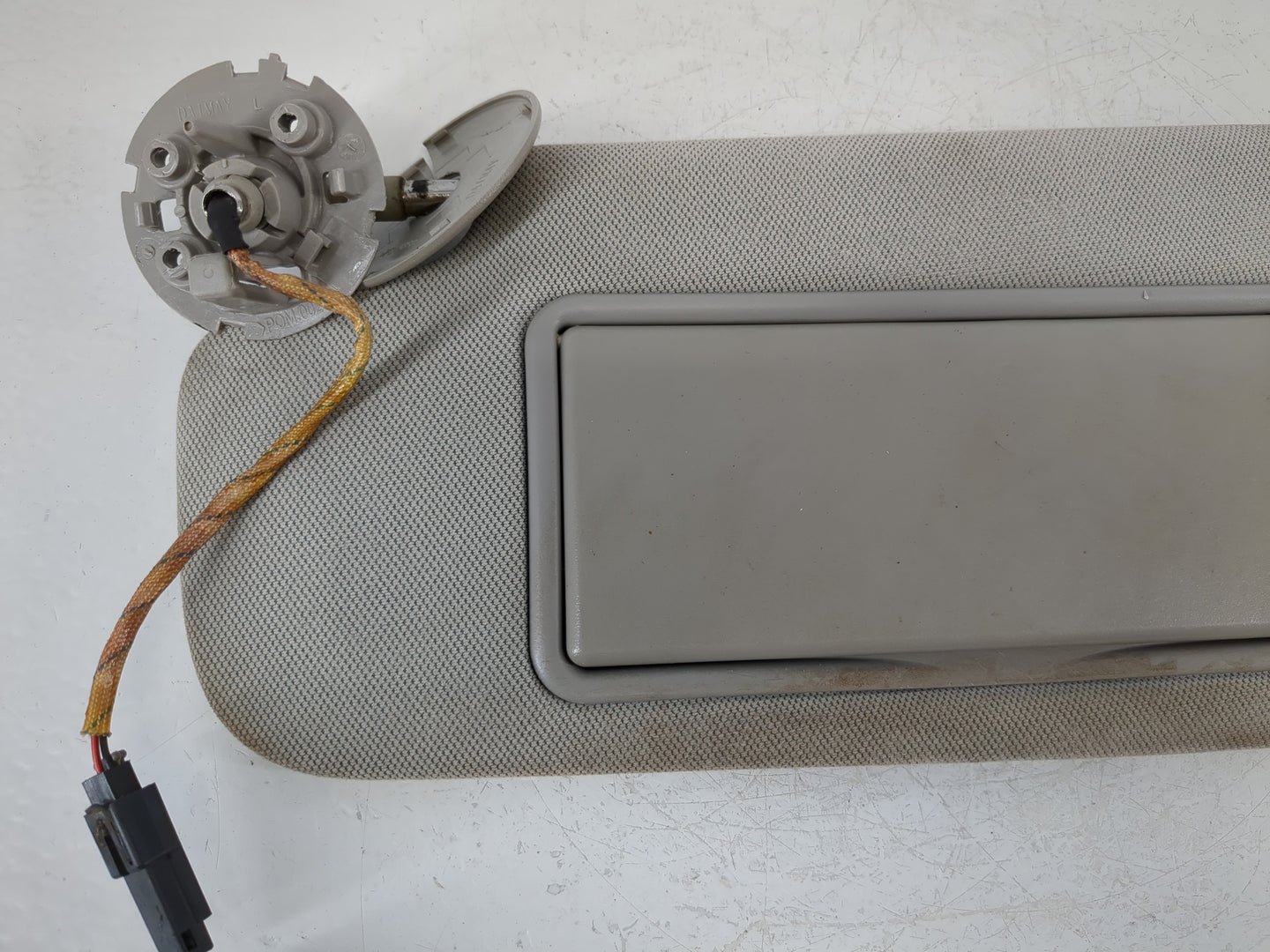 2013-2016 Chevrolet Malibu Sun Visor Shade Replacement Driver Left Mirror Fits Fits 2013 2014 2015 2016 OEM Used Auto Parts 