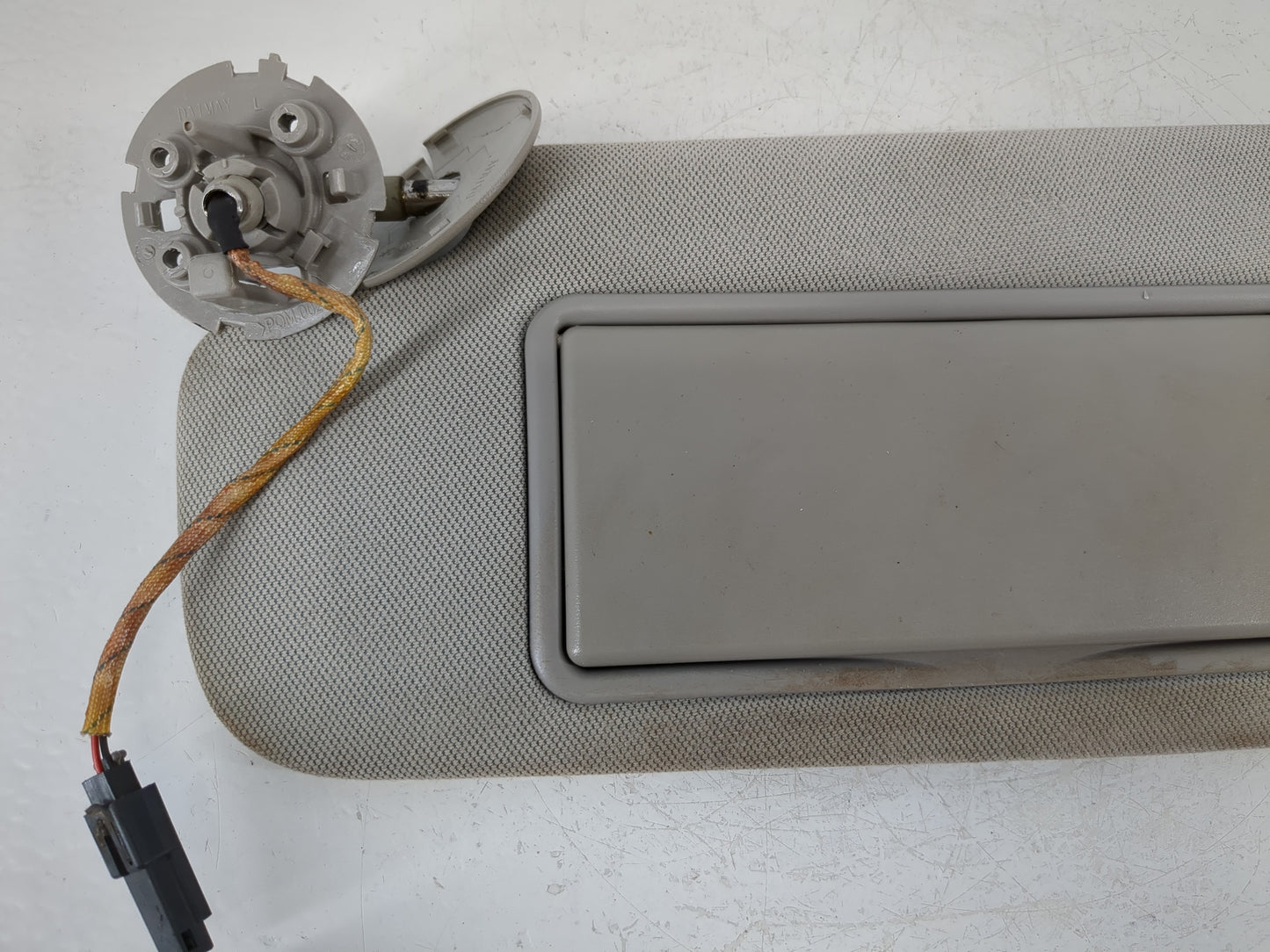 2013-2016 Chevrolet Malibu Sun Visor Shade Replacement Driver Left Mirror Fits Fits 2013 2014 2015 2016 OEM Used Auto Parts 