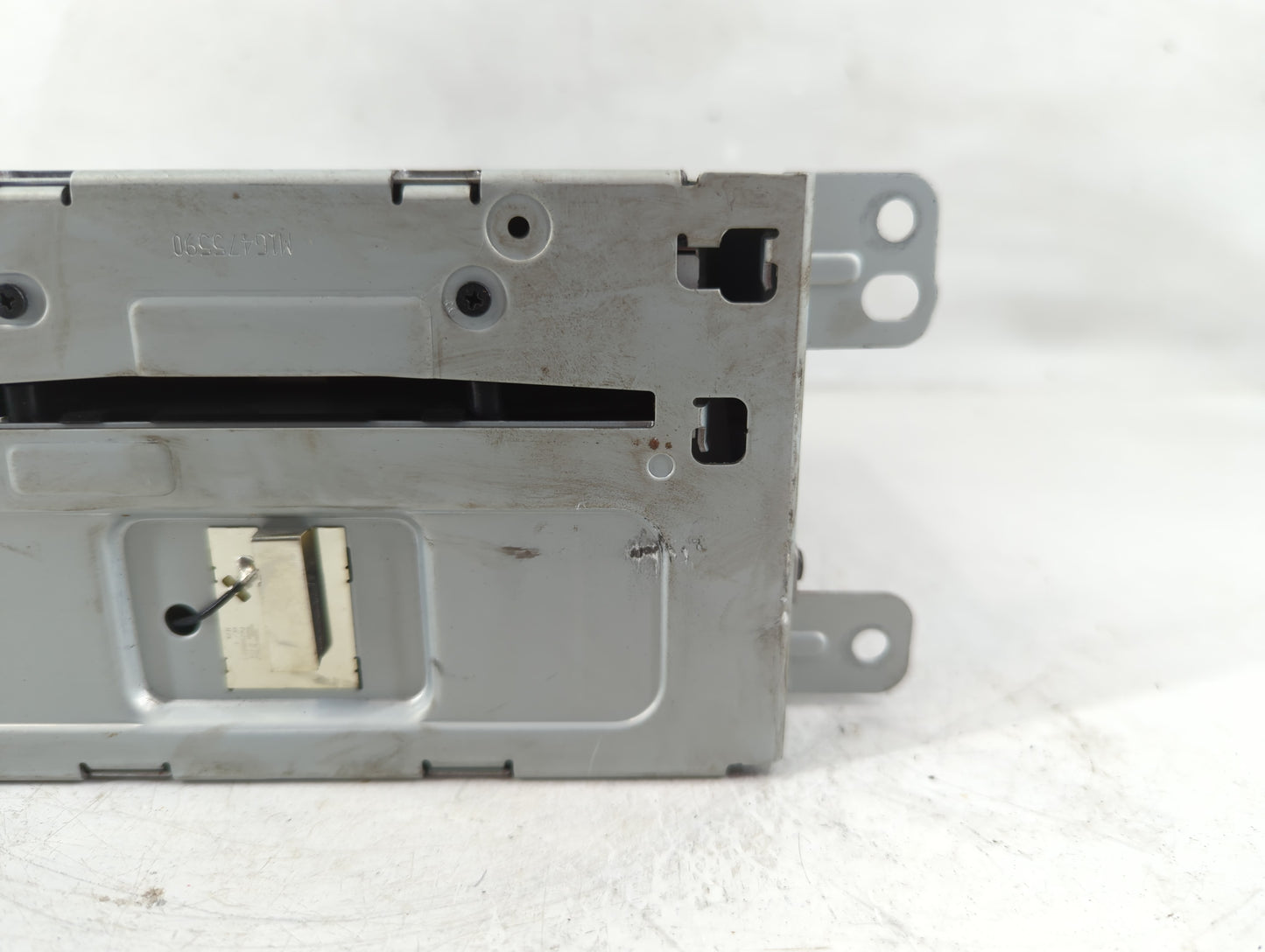 2013 Chevrolet Malibu Radio AM FM Cd Player Receiver Replacement P/N:22911992 Fits OEM Used Auto Parts - Oemusedautoparts1.c