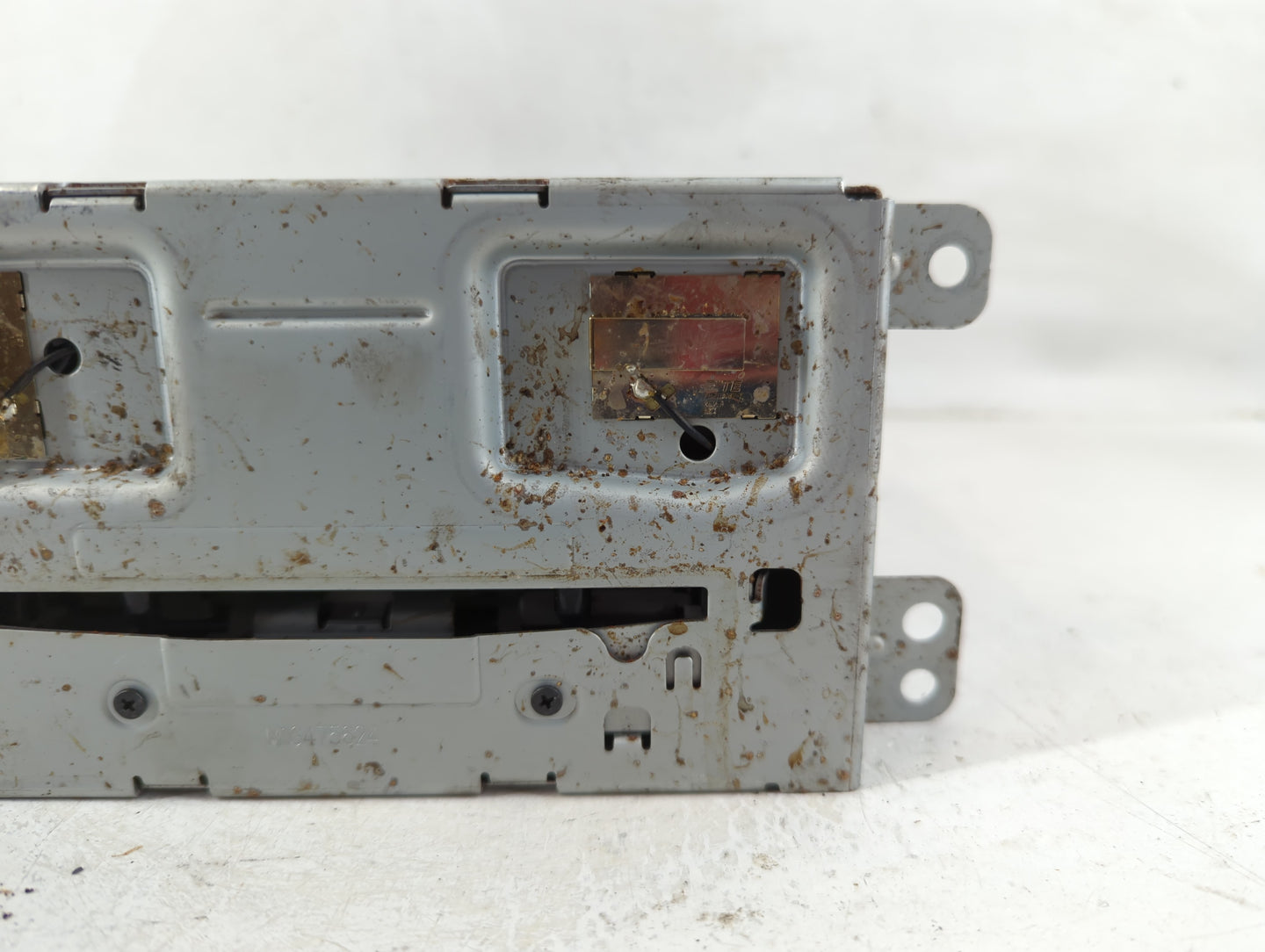 2013 Chevrolet Malibu Radio AM FM Cd Player Receiver Replacement P/N:23140543 Fits OEM Used Auto Parts - Oemusedautoparts1.c