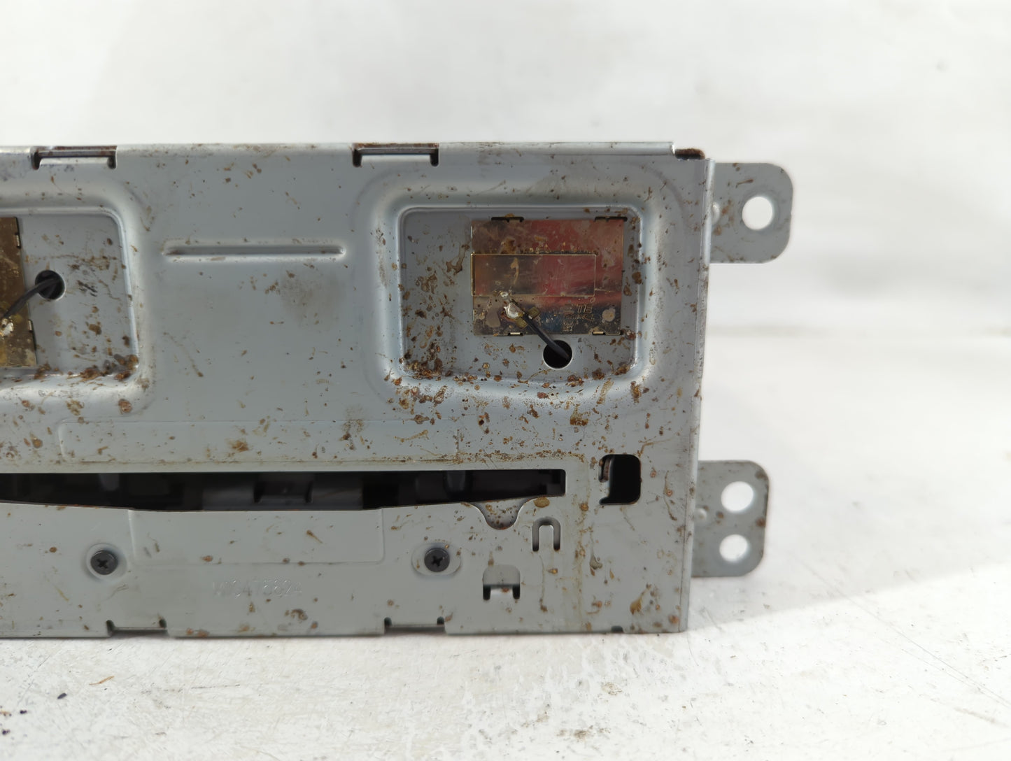 2013 Chevrolet Malibu Radio AM FM Cd Player Receiver Replacement P/N:23140543 Fits OEM Used Auto Parts - Oemusedautoparts1.c