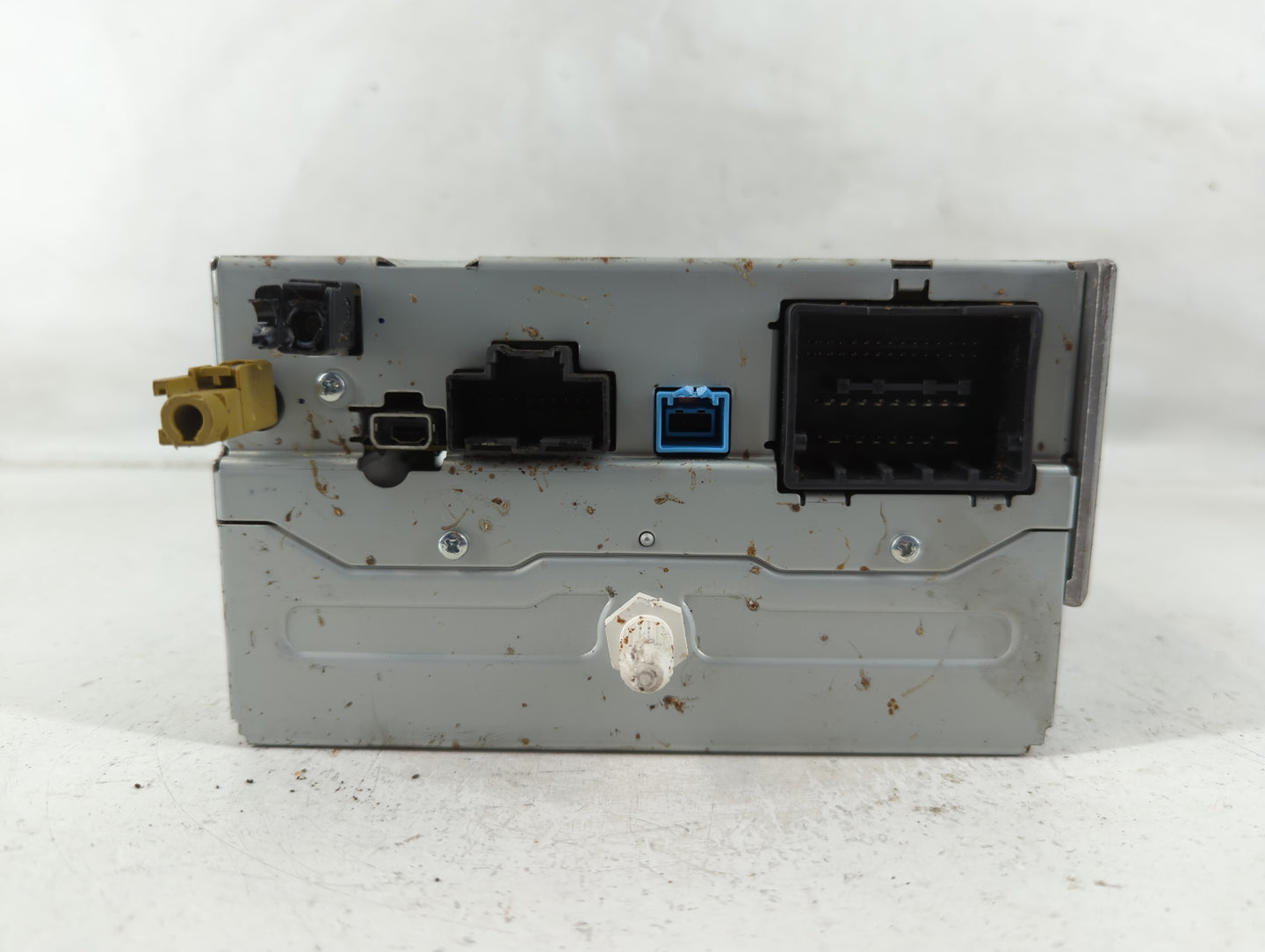 2013 Chevrolet Malibu Radio AM FM Cd Player Receiver Replacement P/N:23140543 Fits OEM Used Auto Parts - Oemusedautoparts1.c