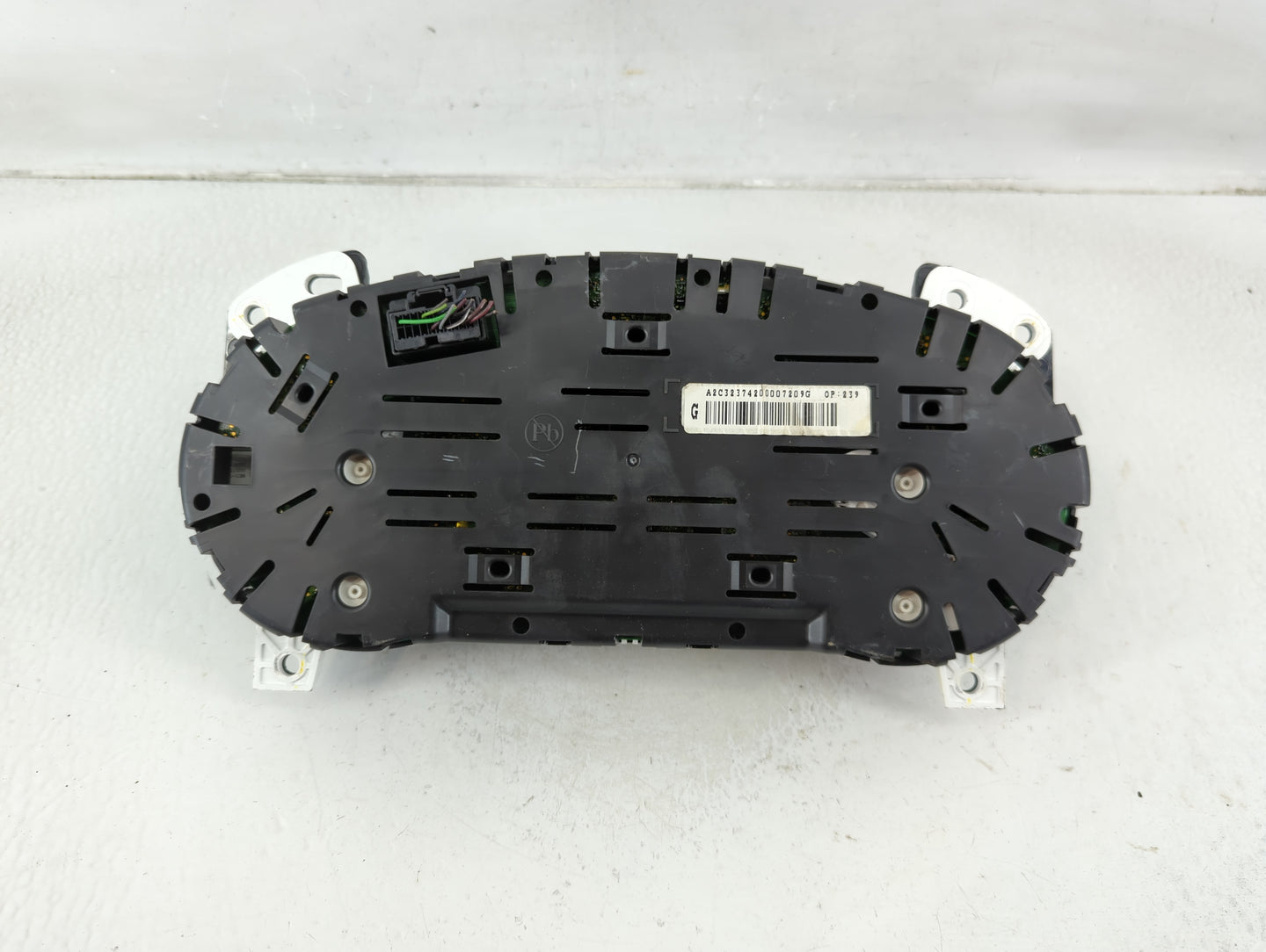 2013 Chevrolet Malibu Instrument Cluster Speedometer Gauges P/N:22862366 Fits OEM Used Auto Parts - Oemusedautoparts1.com