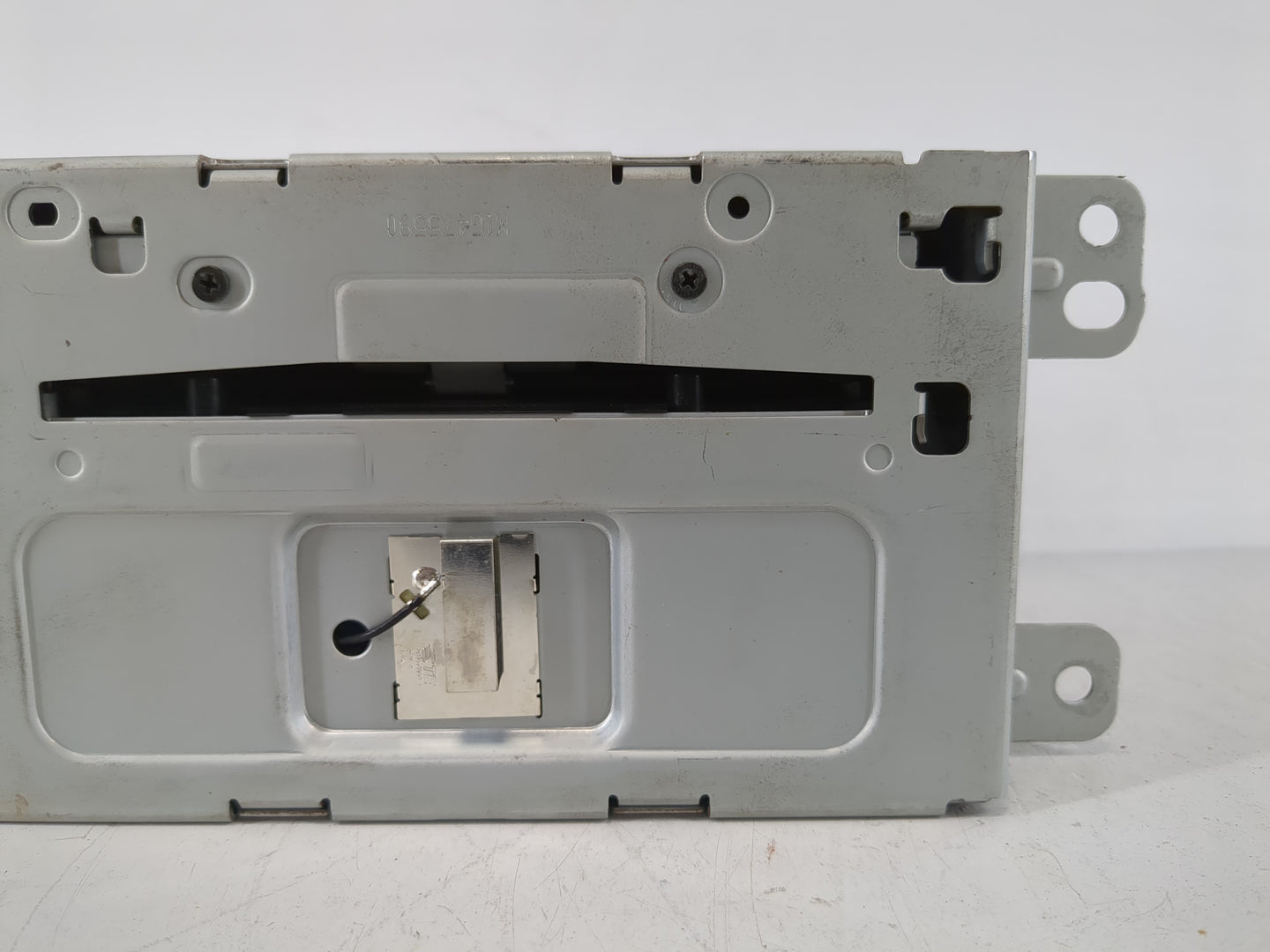 2013 Chevrolet Malibu Radio AM FM Cd Player Receiver Replacement P/N:22911992 Fits OEM Used Auto Parts - Oemusedautoparts1.c