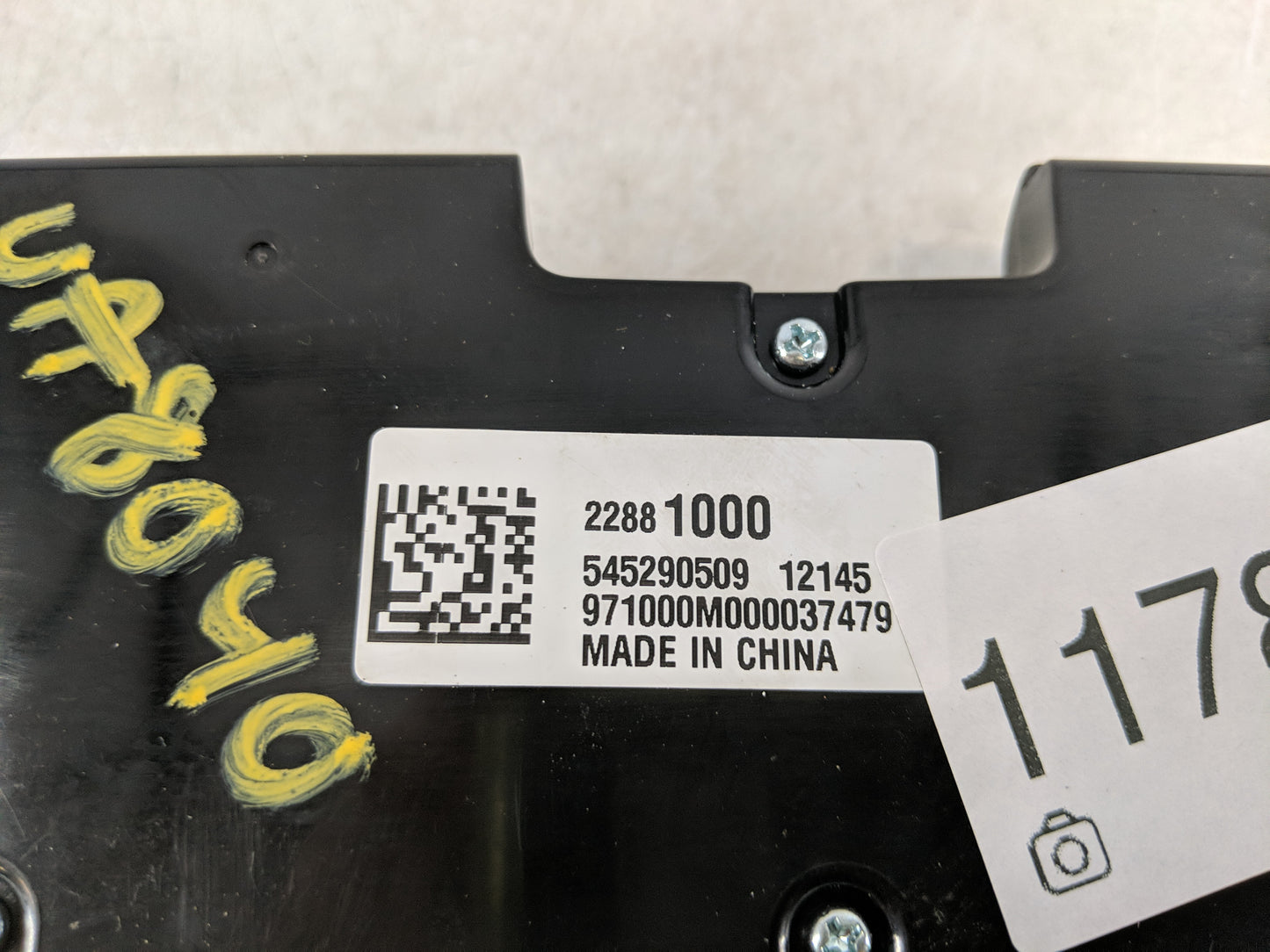 2013 Chevrolet Malibu Radio AM FM Cd Player Receiver Replacement P/N:22881000 Fits OEM Used Auto Parts - Oemusedautoparts1.c