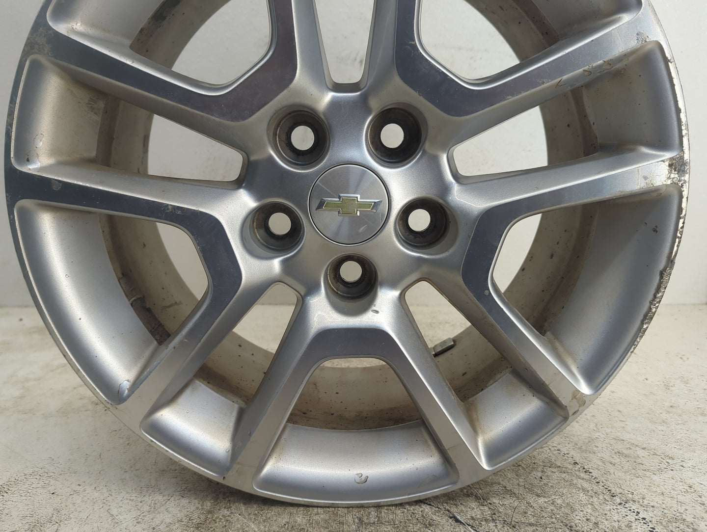 2013-2014 Chevrolet Malibu Oem Wheel Rim - Oemusedautoparts1.com