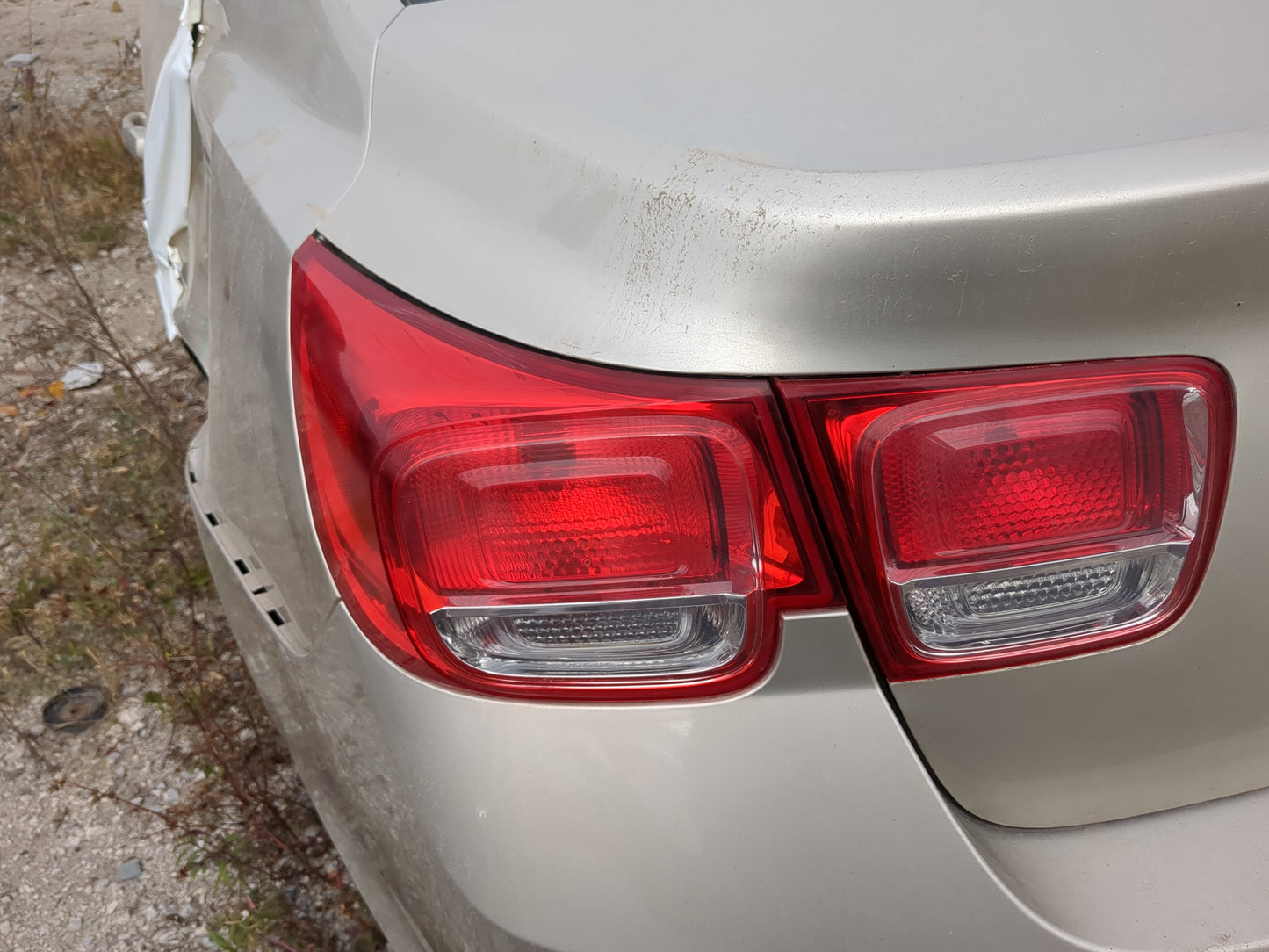 2013-2016 Chevrolet Malibu Tail Light Assembly Driver Left OEM Fits Fits 2013 2014 2015 2016 OEM Used Auto Parts - Oemusedau