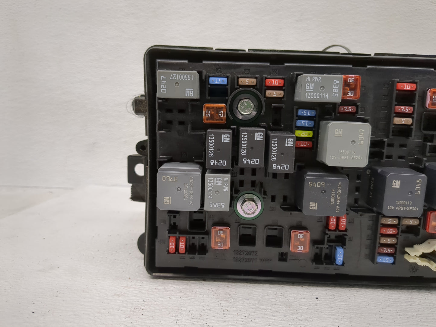 2013 Chevrolet Malibu Fusebox Fuse Box Panel Relay Module P/N:592914 7320U, 23487320-01 Fits OEM Used Auto Parts - Oemusedau