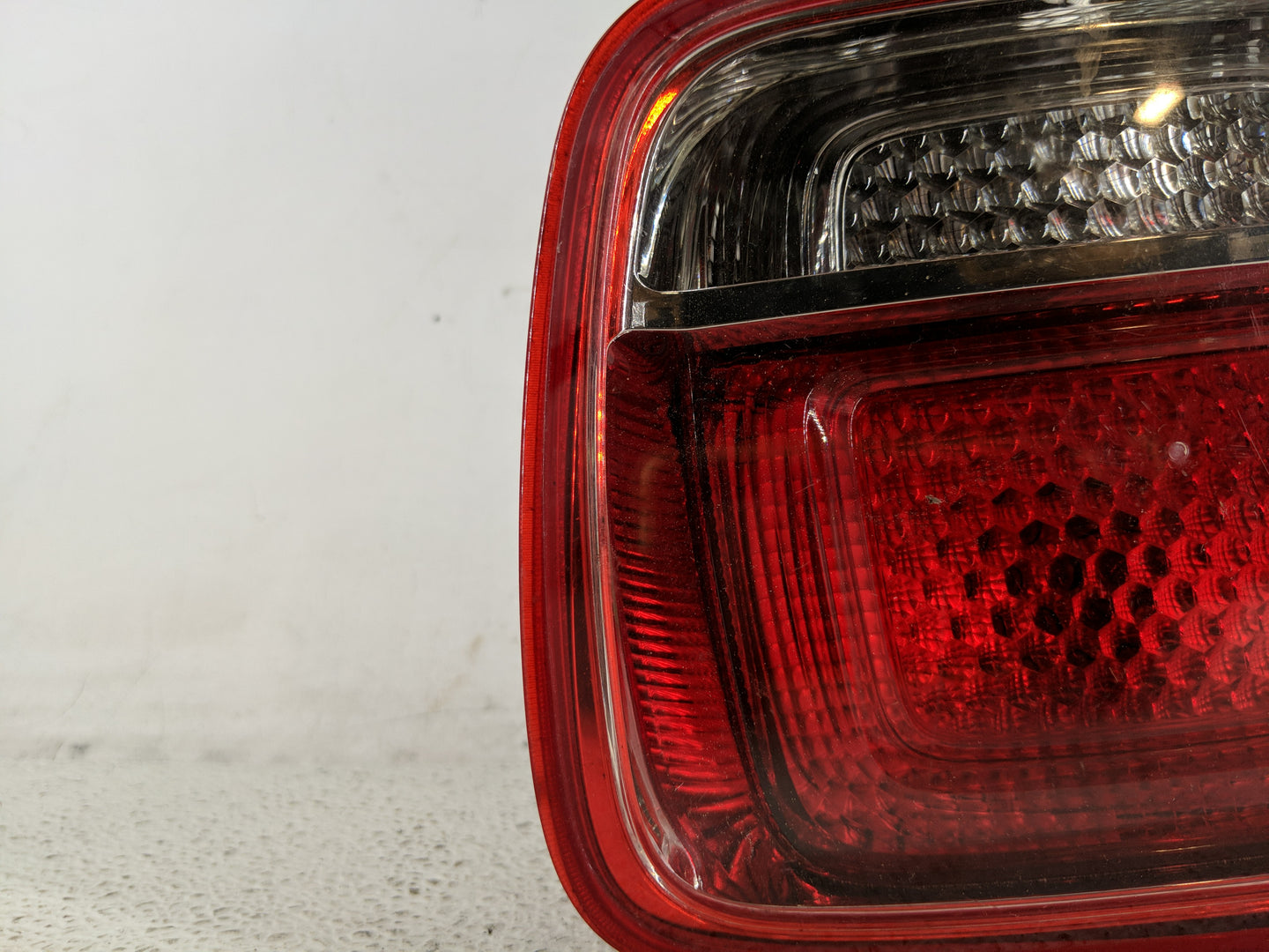 2013-2016 Chevrolet Malibu Tail Light Assembly Driver Left OEM P/N:22907311 Fits Fits 2013 2014 2015 2016 OEM Used Auto Part