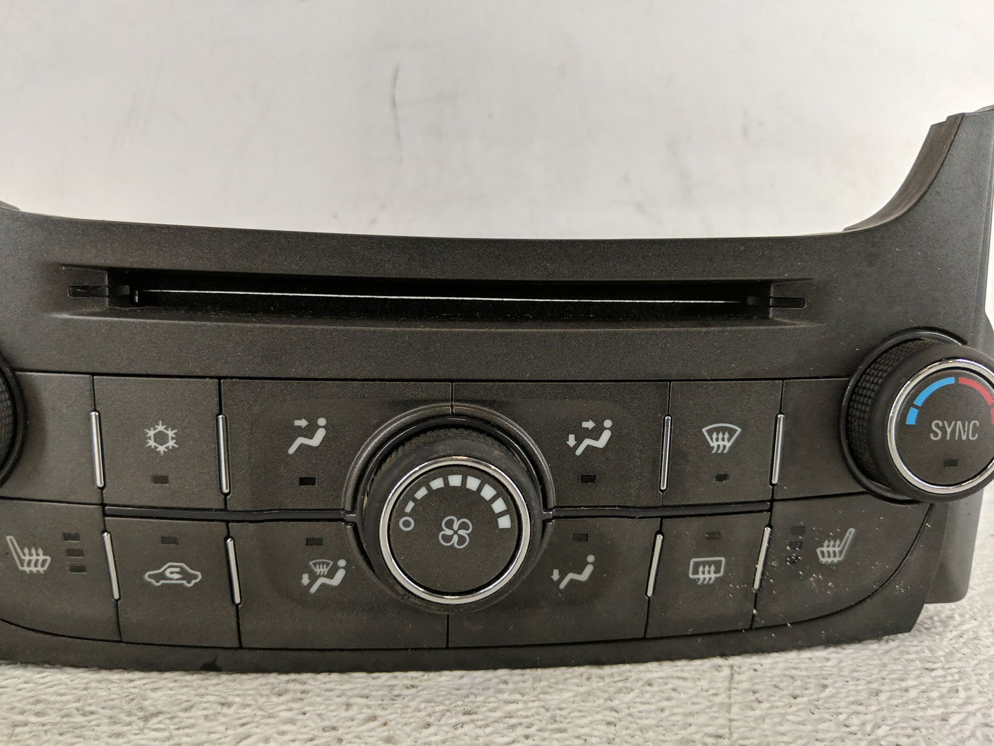 2013 Chevrolet Malibu Climate Control Module Temperature AC/Heater Replacement P/N:22854774 Fits OEM Used Auto Parts - Oemus