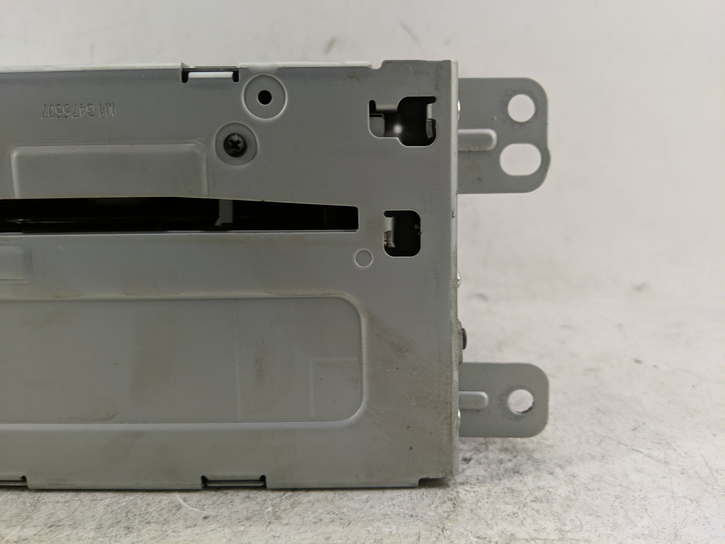 2013 Chevrolet Malibu Radio AM FM Cd Player Receiver Replacement Fits OEM Used Auto Parts - Oemusedautoparts1.com