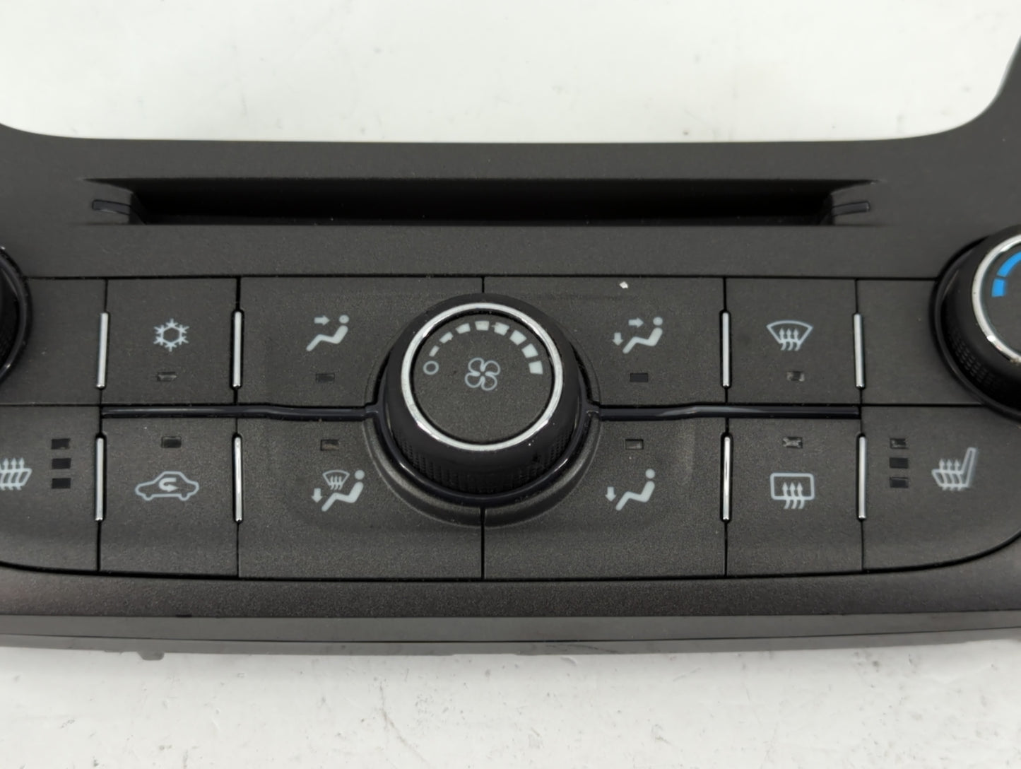 2013 Chevrolet Malibu Climate Control Module Temperature AC/Heater Replacement P/N:22854786 Fits OEM Used Auto Parts - Oemus