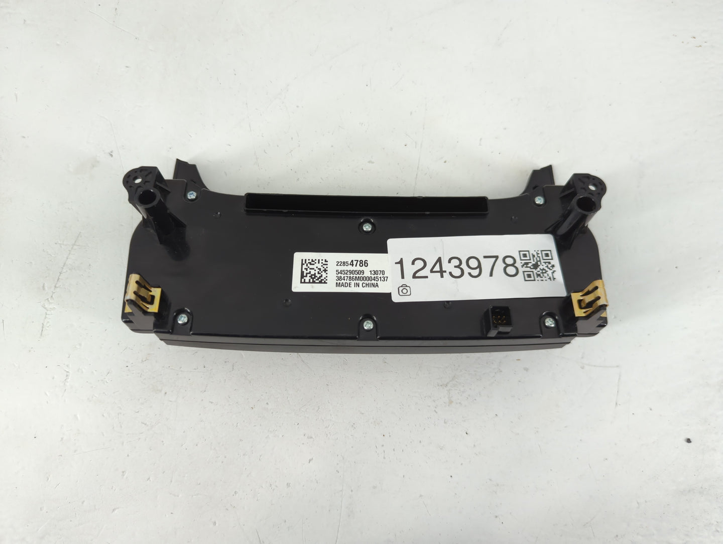 2013 Chevrolet Malibu Climate Control Module Temperature AC/Heater Replacement P/N:22854786 Fits OEM Used Auto Parts - Oemus