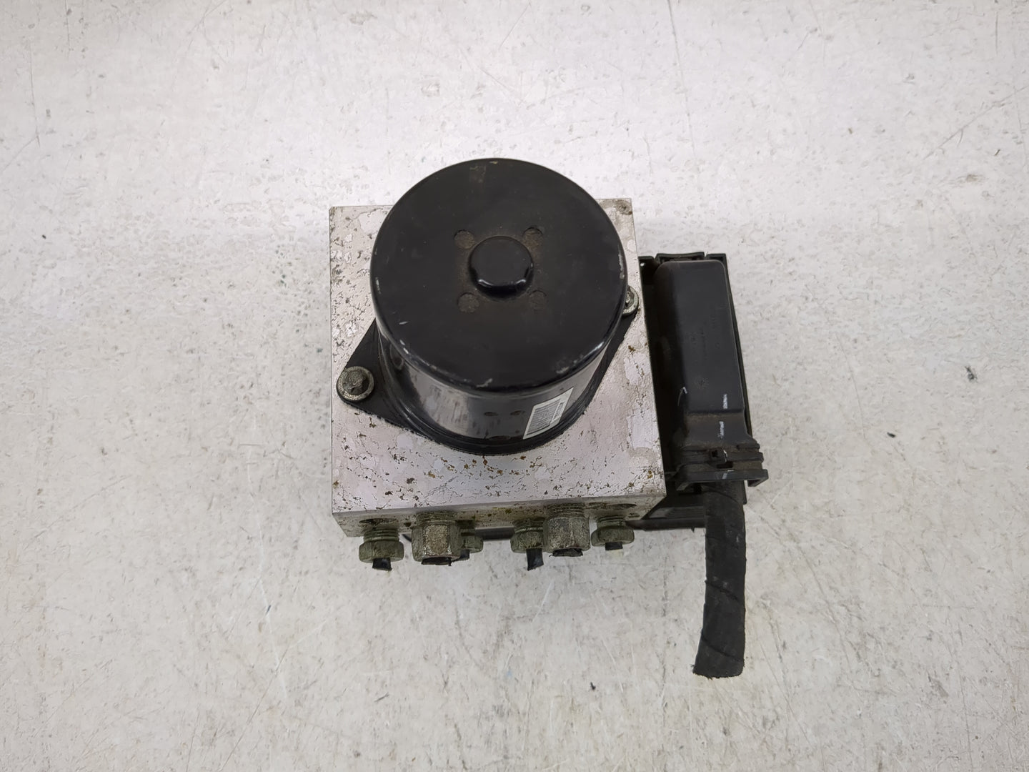 2013-2016 Chevrolet Malibu ABS Pump Control Module Replacement P/N:22971448 22863598, 22838815 Fits Fits 2012 2013 2014 2015