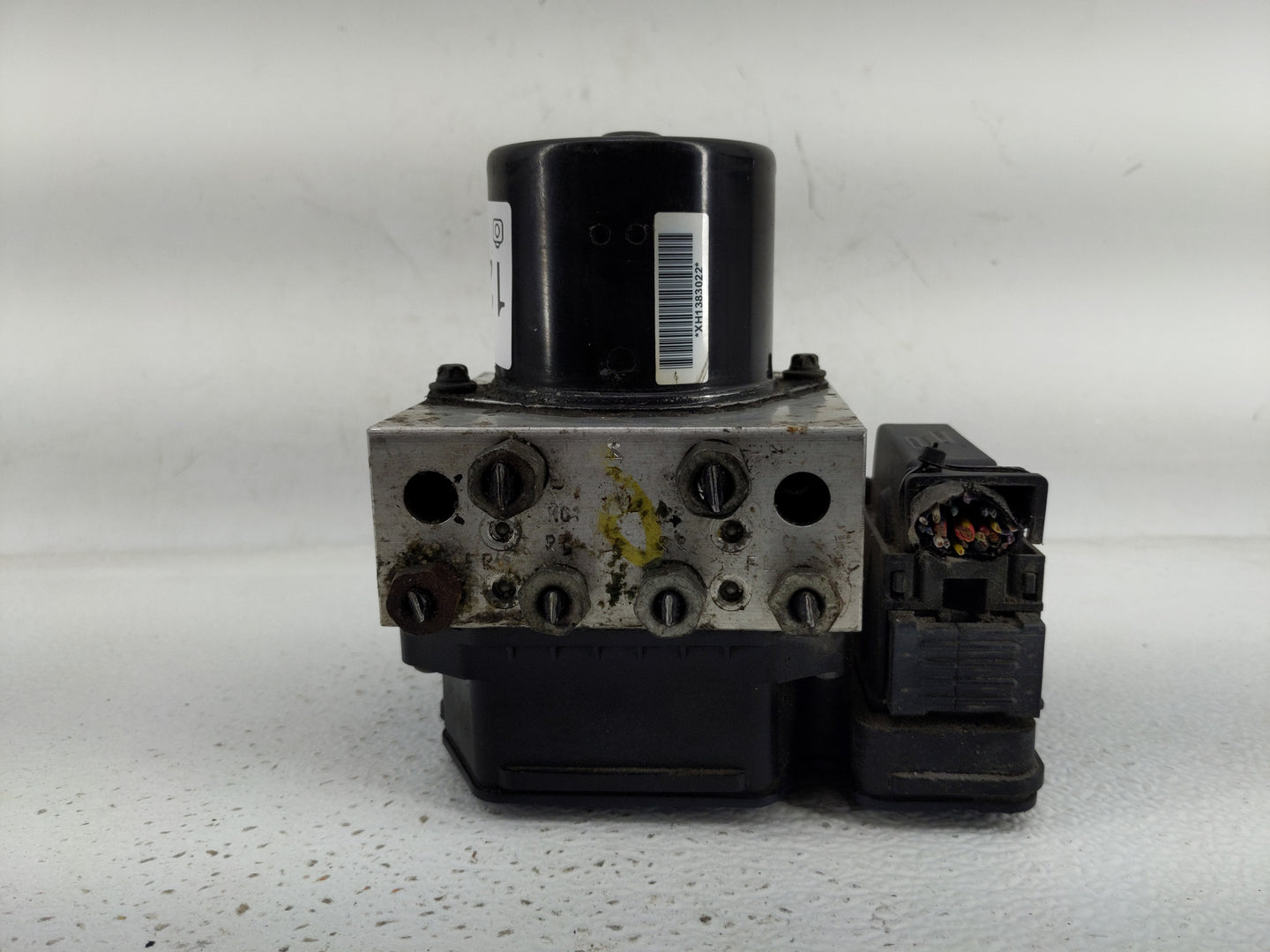 2013-2016 Chevrolet Malibu ABS Pump Control Module Replacement P/N:22971448 Fits Fits 2012 2013 2014 2015 2016 OEM Used Auto