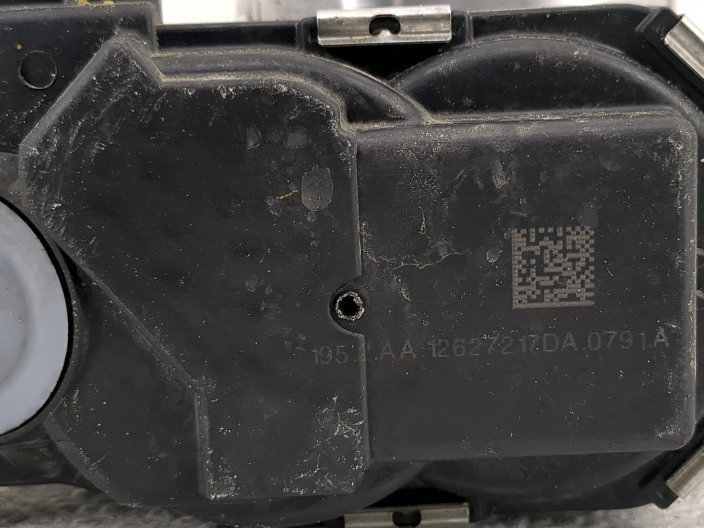 2013-2015 Chevrolet Malibu Throttle Body Fits Fits 2013 2014 2015 2017 2018 2019 2020 OEM Used Auto Parts - Oemusedautoparts