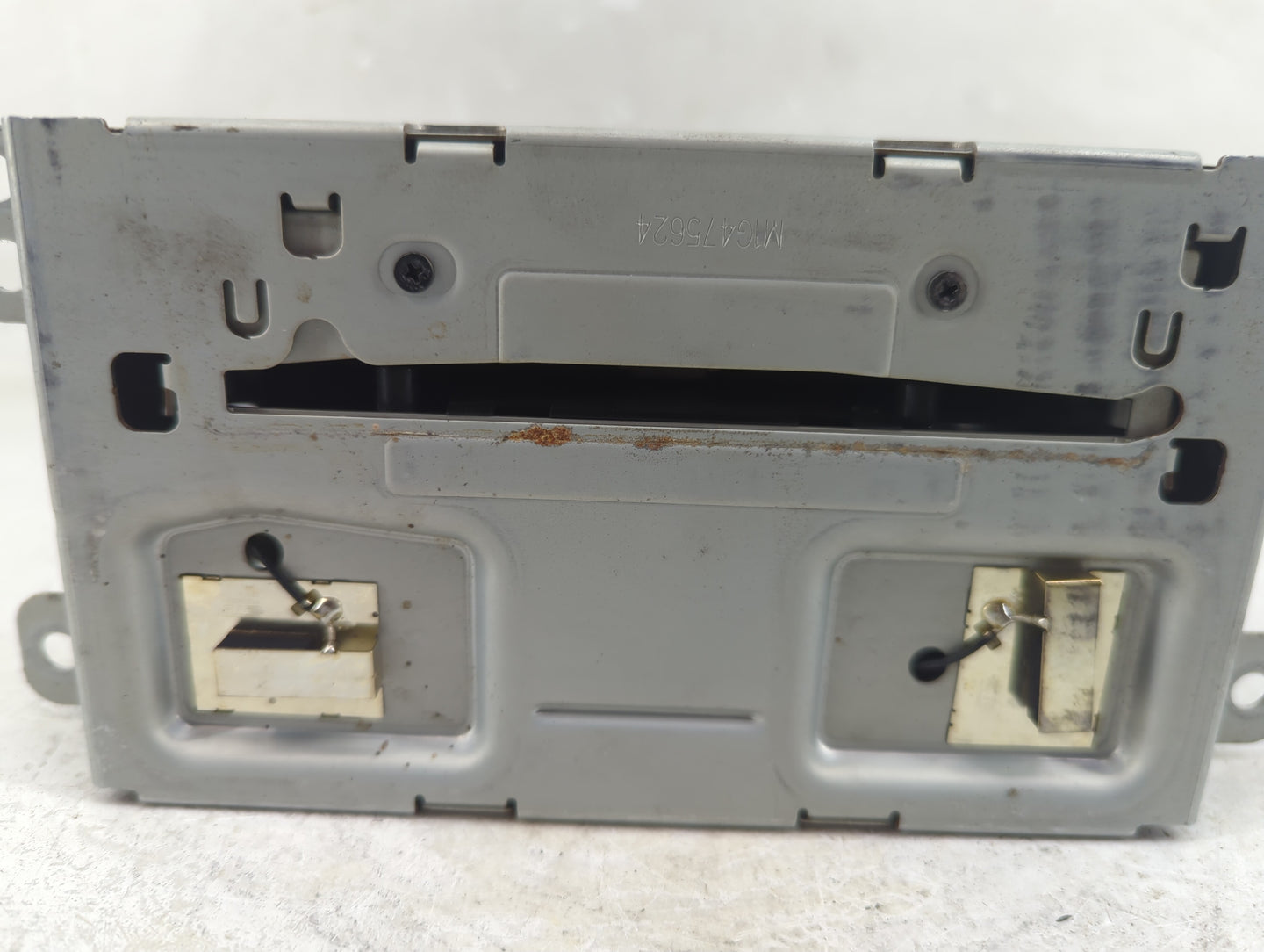 2013 Chevrolet Malibu Radio AM FM Cd Player Receiver Replacement Fits OEM Used Auto Parts - Oemusedautoparts1.com