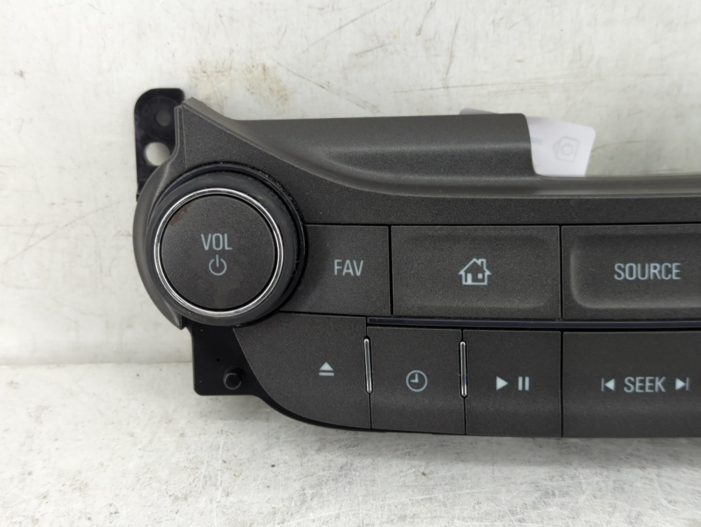 2013 Chevrolet Malibu Radio AM FM Cd Player Receiver Replacement P/N:22881000 Fits OEM Used Auto Parts - Oemusedautoparts1.c