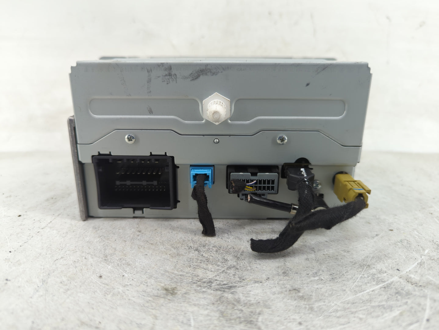 2013 Chevrolet Malibu Radio AM FM Cd Player Receiver Replacement P/N:22965236 Fits OEM Used Auto Parts - Oemusedautoparts1.c