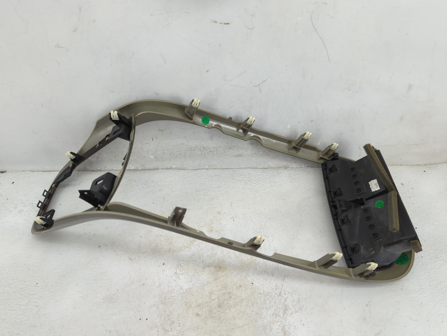 2013 Chevrolet Malibu Information Radio Display Screen Bezel Vents - Oemusedautoparts1.com