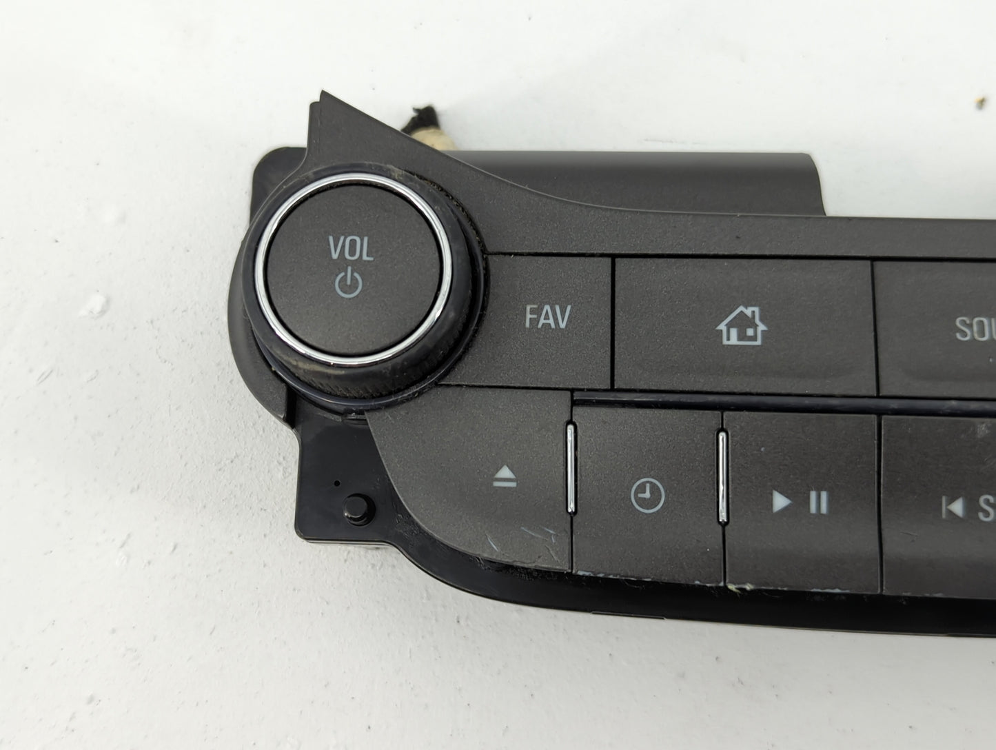 2013-2013 Chevrolet Malibu Radio Control Panel - Oemusedautoparts1.com