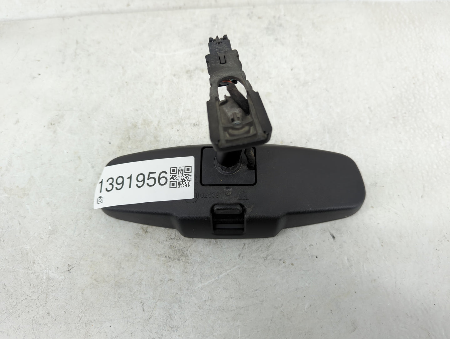 2013-2016 Chevrolet Malibu Interior Rear View Mirror Replacement OEM Fits OEM Used Auto Parts - Oemusedautoparts1.com