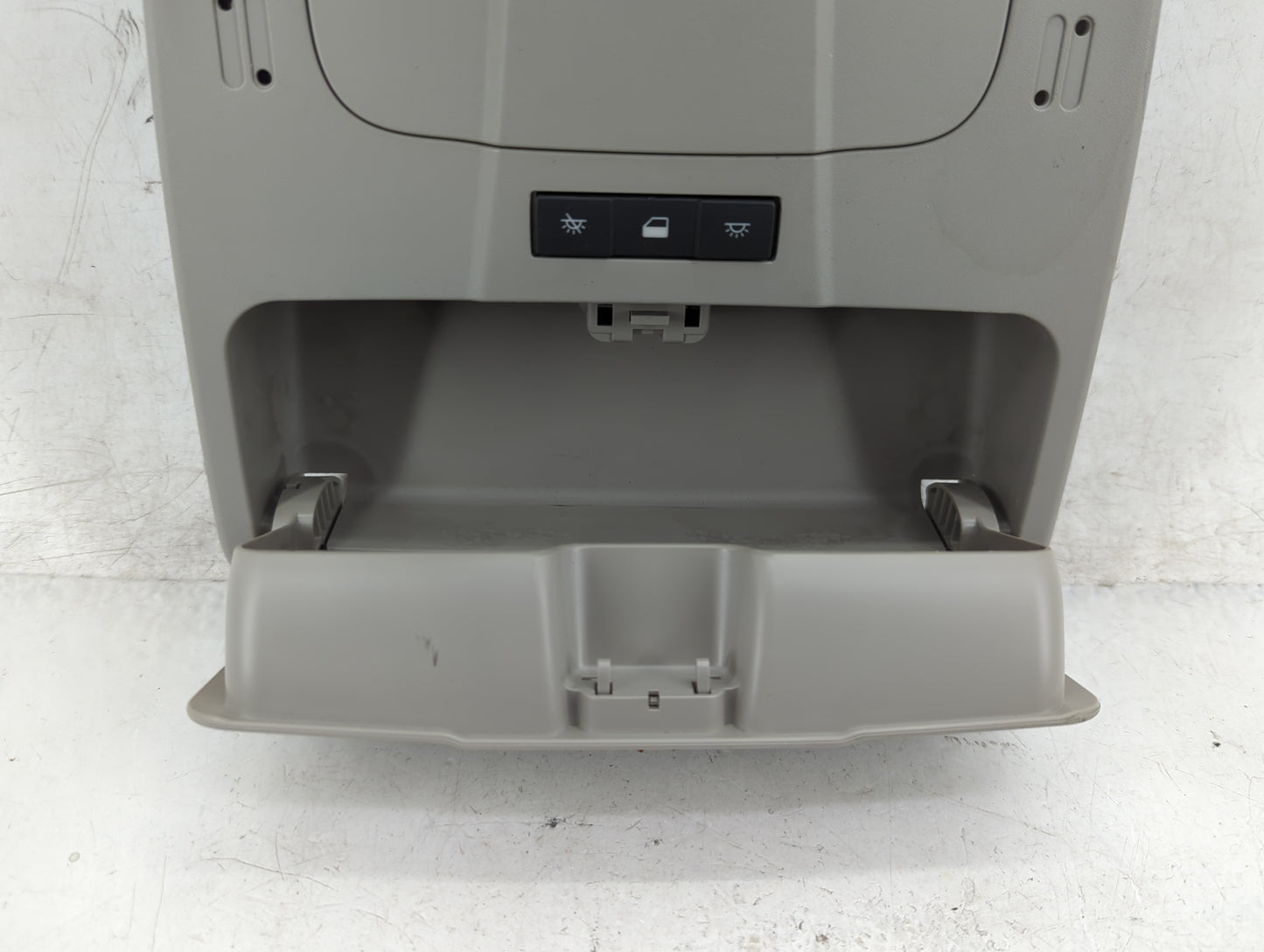 2013-2013 Chevrolet Malibu Overhead Roof Console 1392407 - Oemusedautoparts1.com