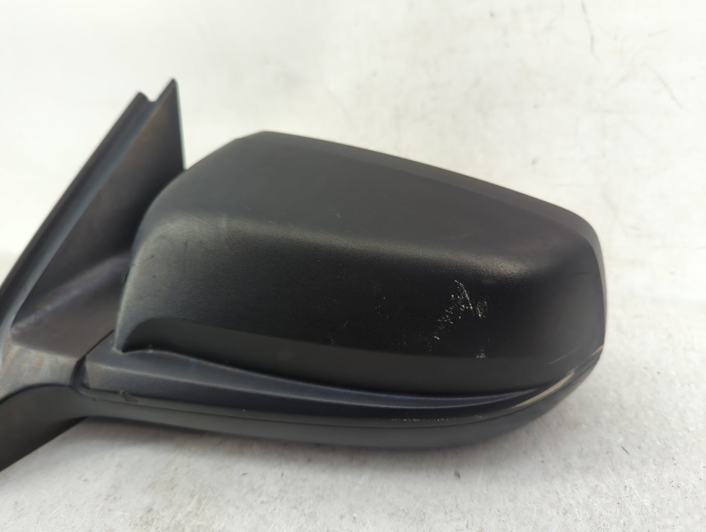 2013 Chevrolet Malibu Driver Side View Mirror - Left Door Mirror OEM Used - Oemusedautoparts1.com