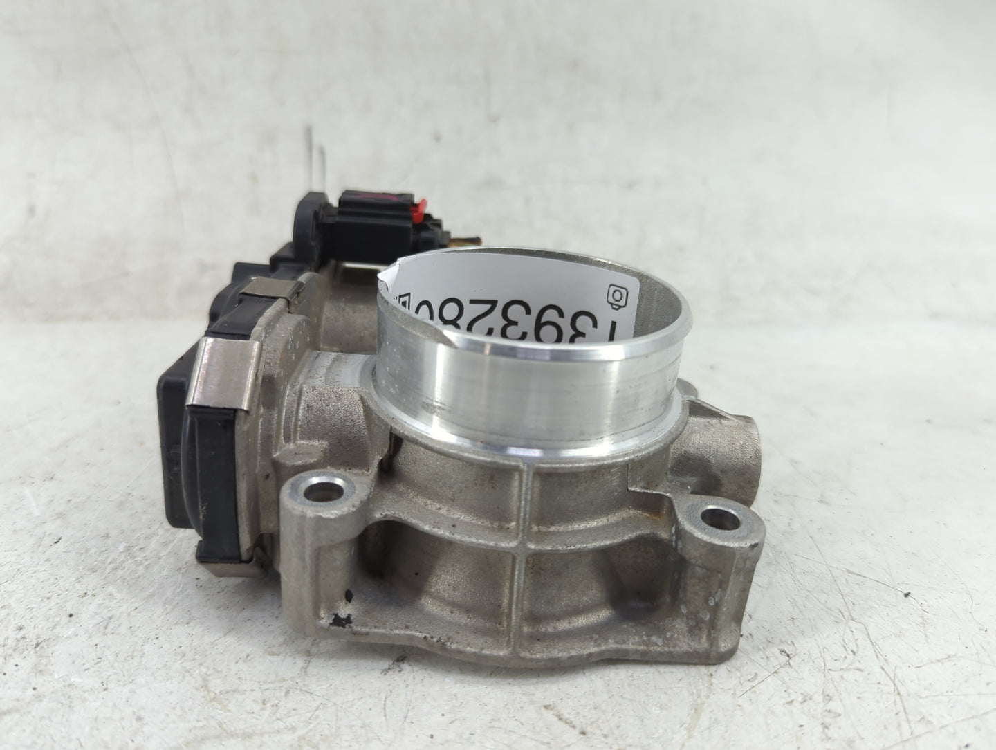 2013-2015 Chevrolet Malibu Throttle Body P/N:12627217DA Fits Fits 2013 2014 2015 2017 2018 2019 2020 OEM Used Auto Parts - O