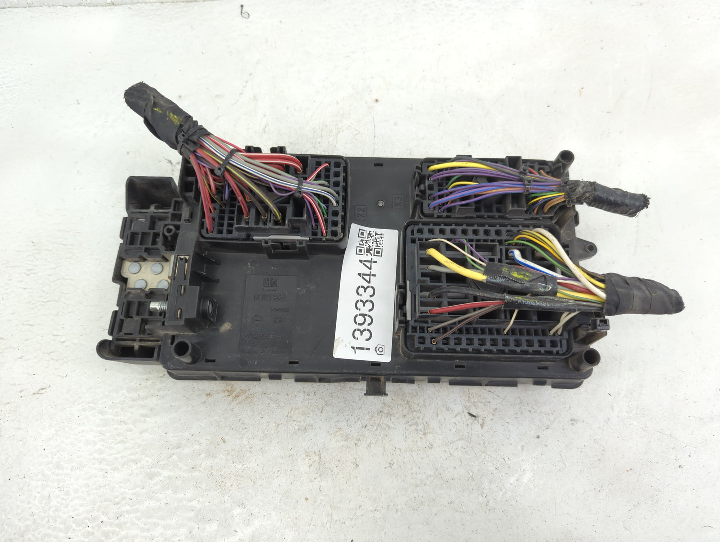 2013 Chevrolet Malibu Fusebox Fuse Box Panel Relay Module P/N:13 255 300 Fits OEM Used Auto Parts - Oemusedautoparts1.com